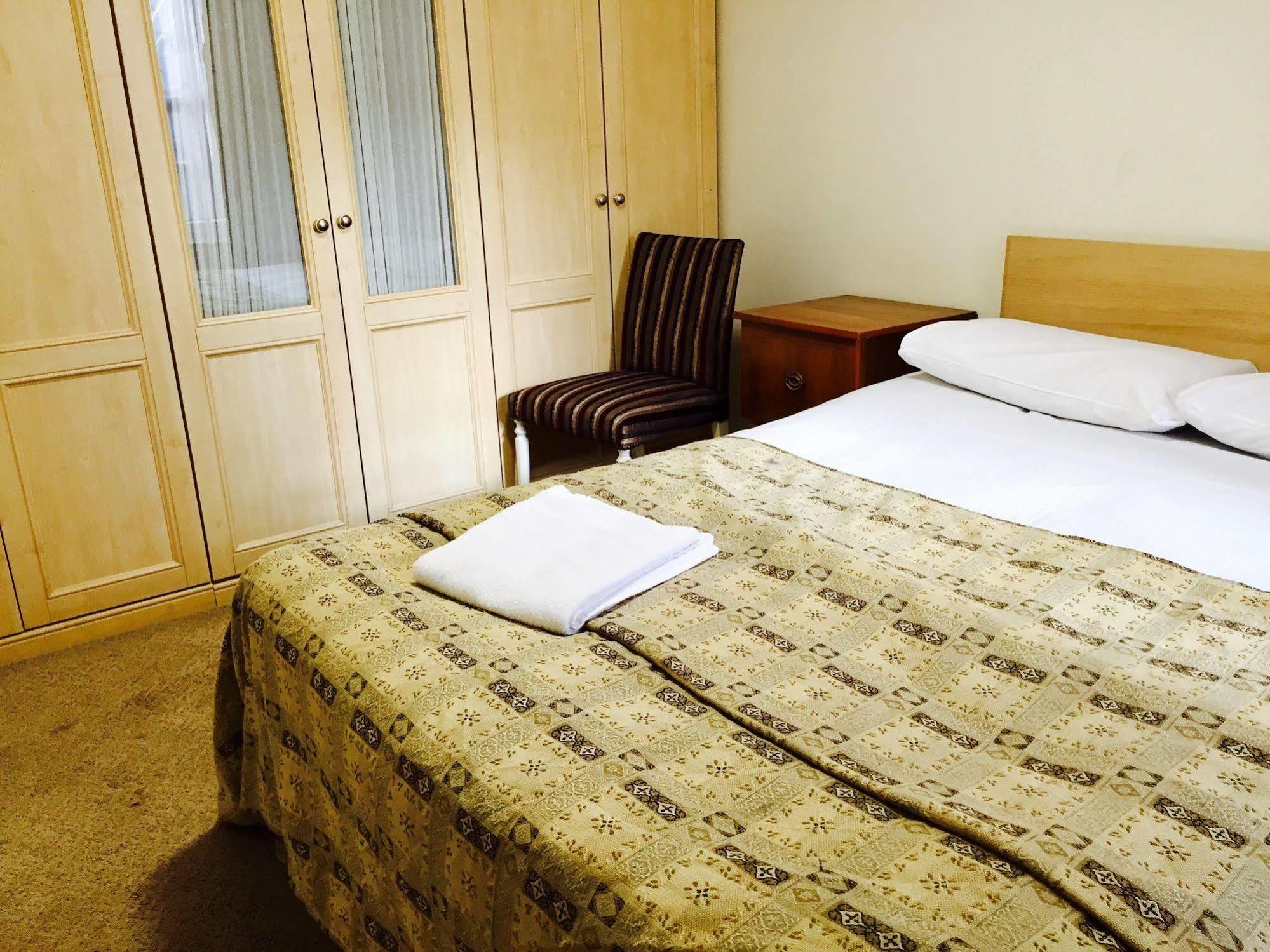 Merith House Hotel 3*