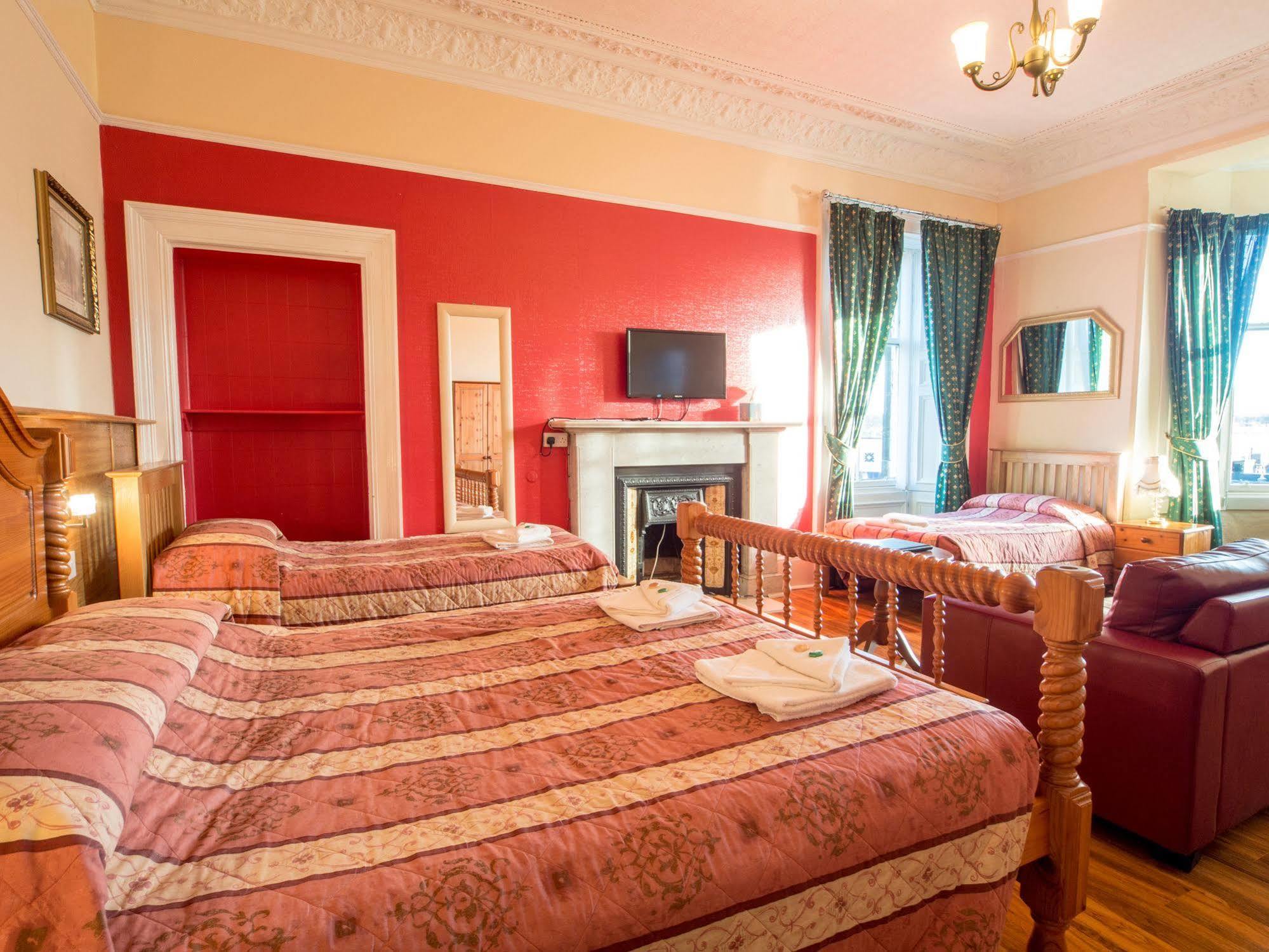 Corstorphine 3* EDI