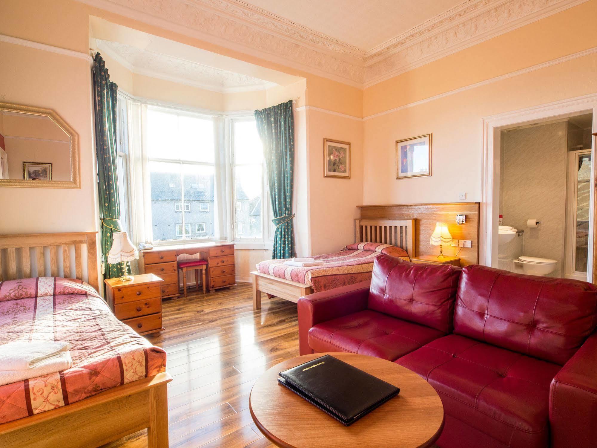 Hotel Corstorphine 3*