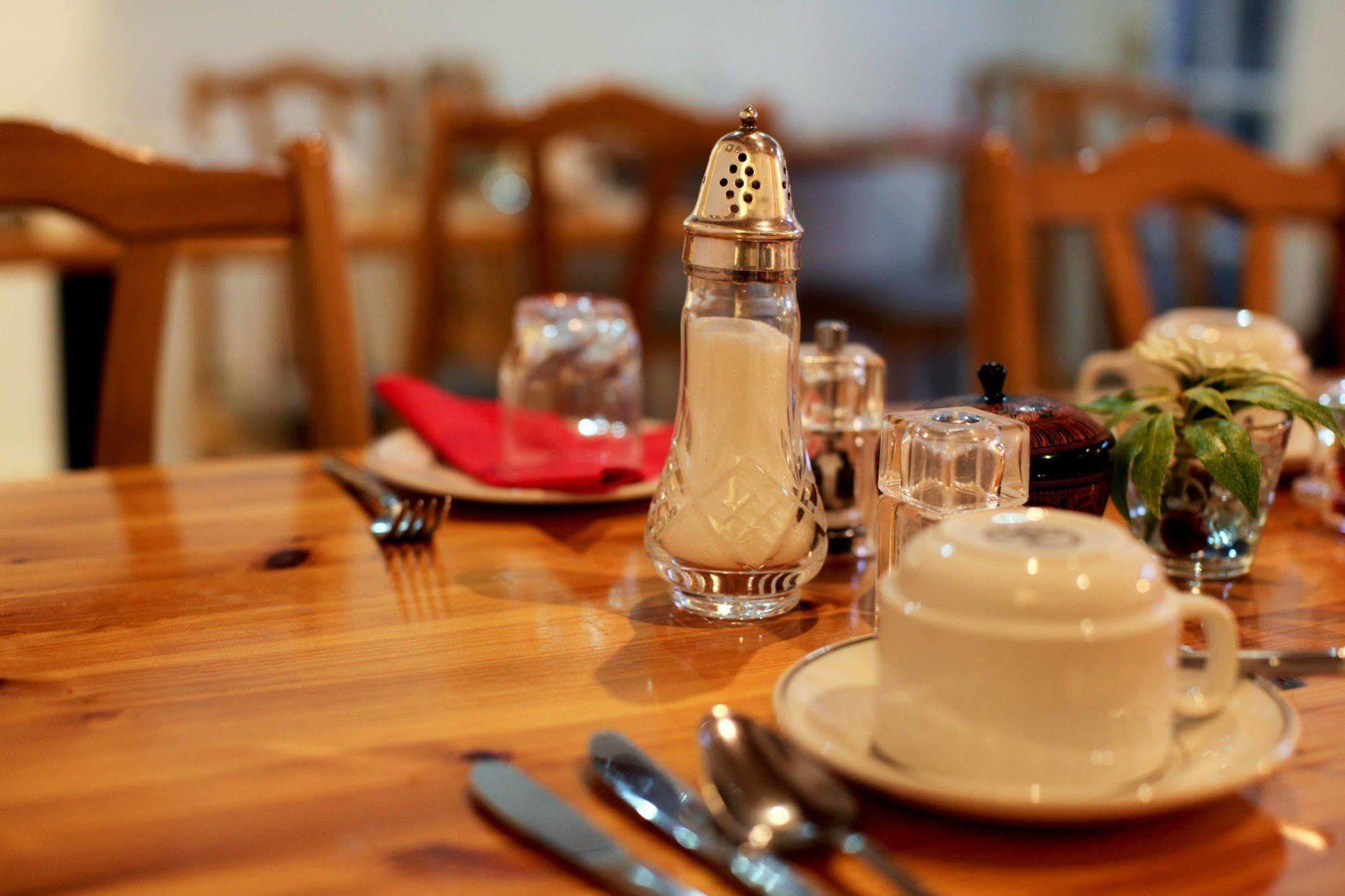 Mingalar Guest house 3*