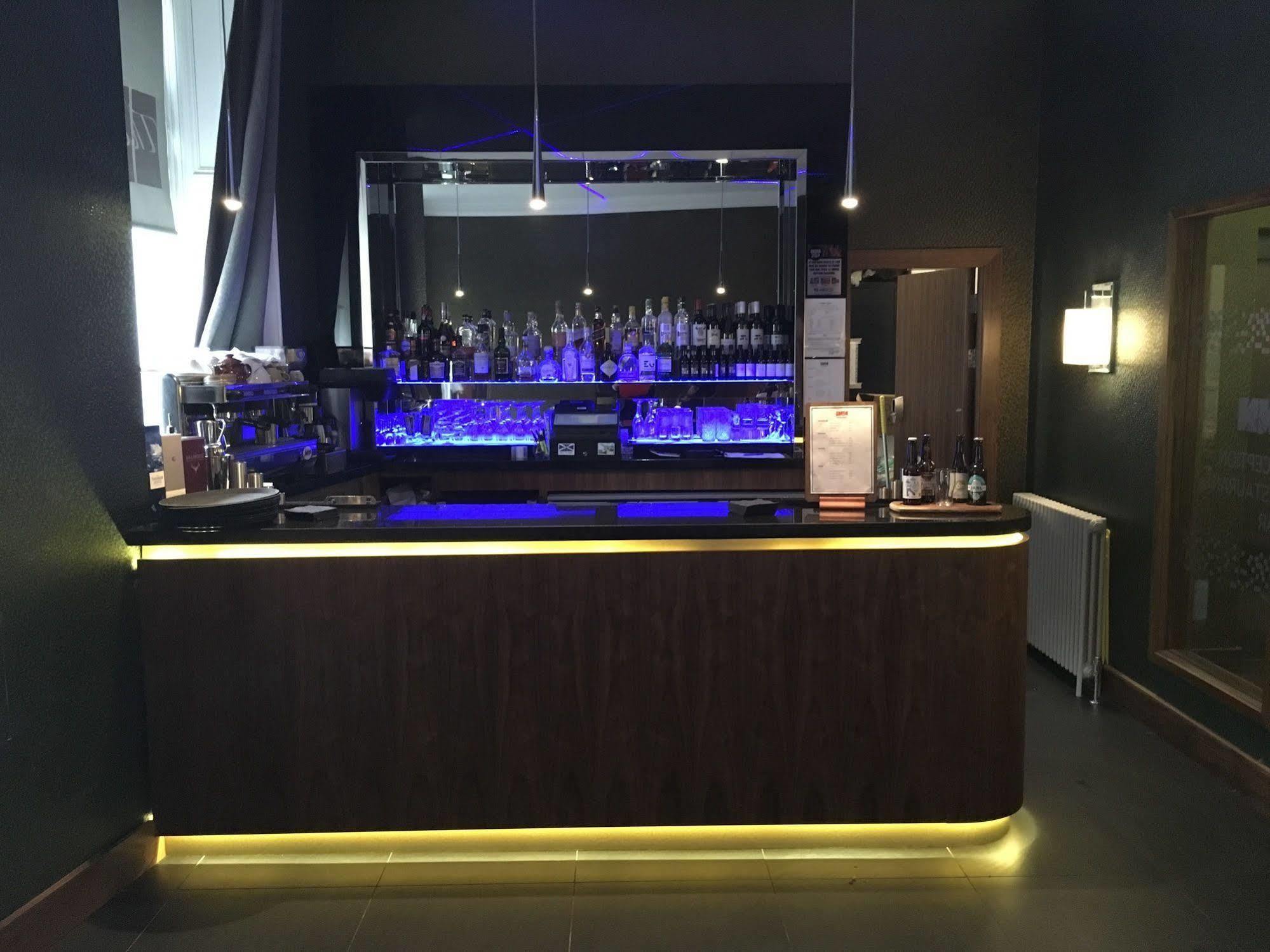 Hotel The Place 4*