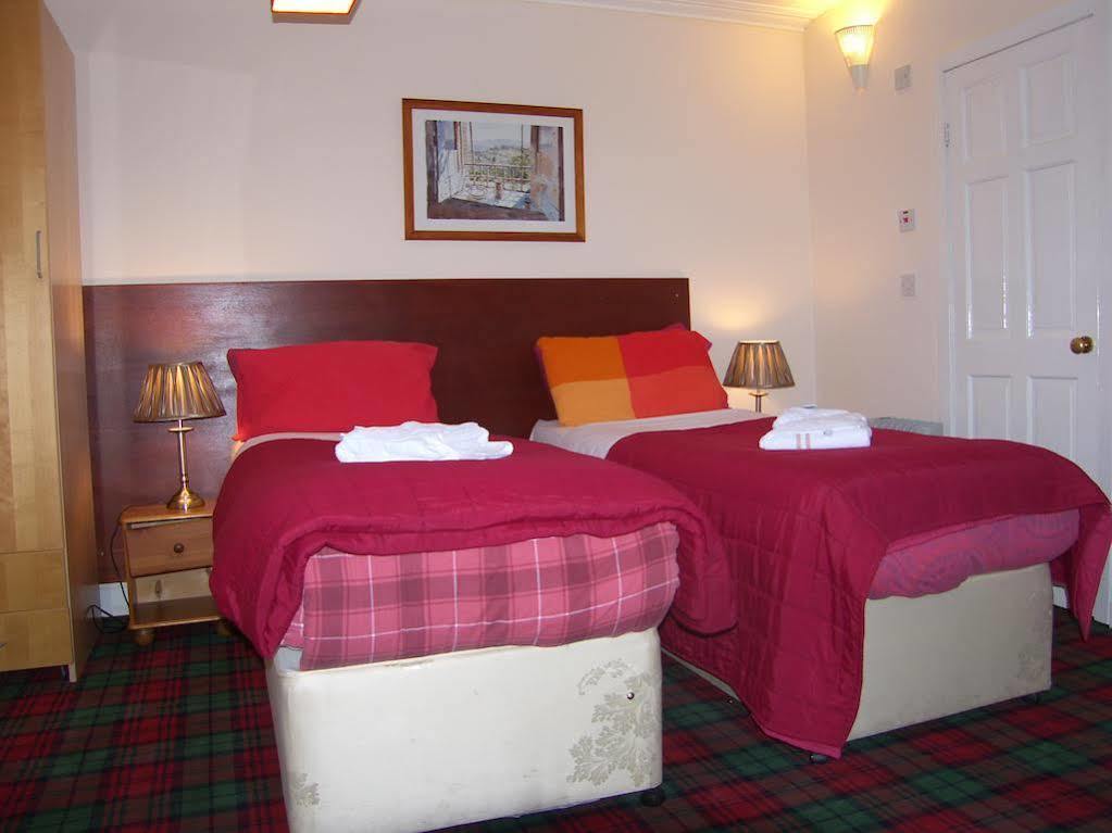 Ivy- Braveheart 3* Edinburgh