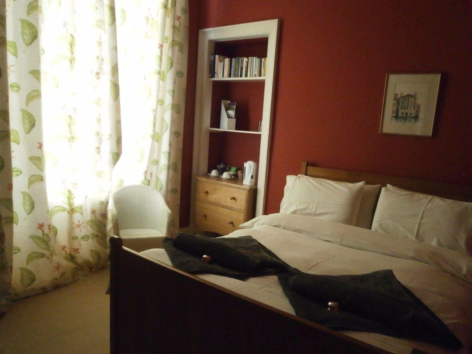 Winter Cherry Bed & Breakfast 3*