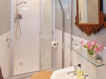The Guest Hotel Edinburgh