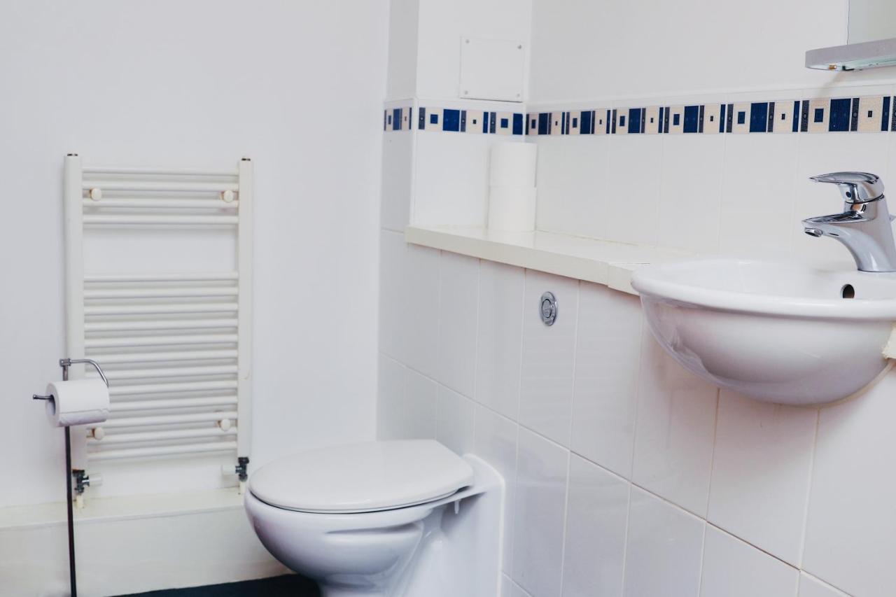 Apartment On Drybrough Crescent 3/6 Edinburgh