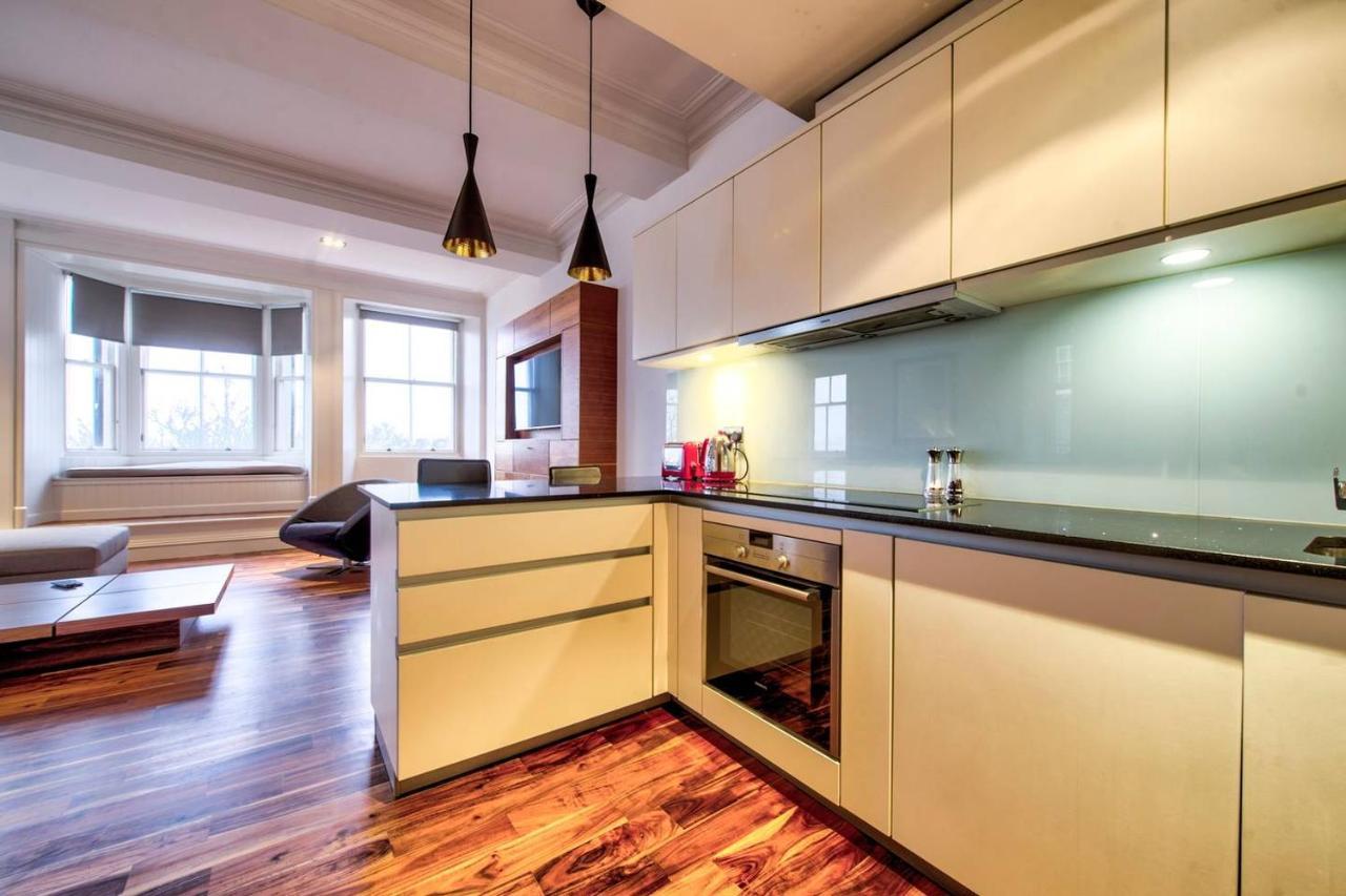 Amazing Views! North Bank Street Luxury Edinburgh