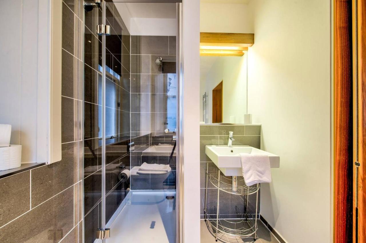 Amazing Views! North Bank Street Luxury * Edinburgh
