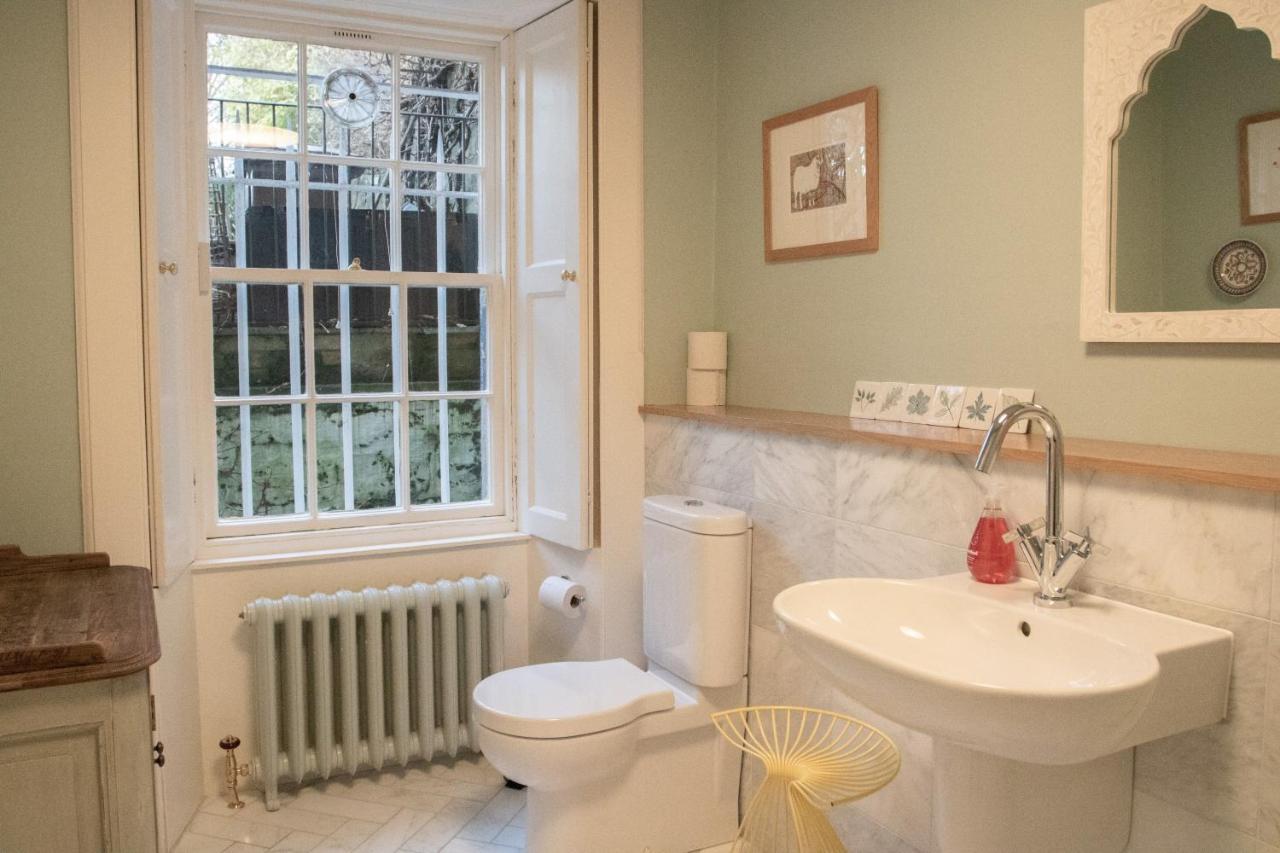 2 Bedroom In Stockbridge Apartment Edinburgh