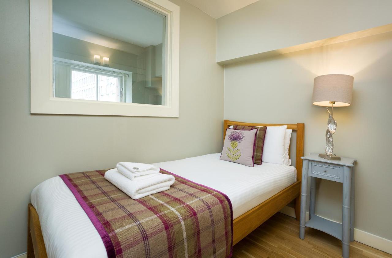Nicolson Aparthotel 4*