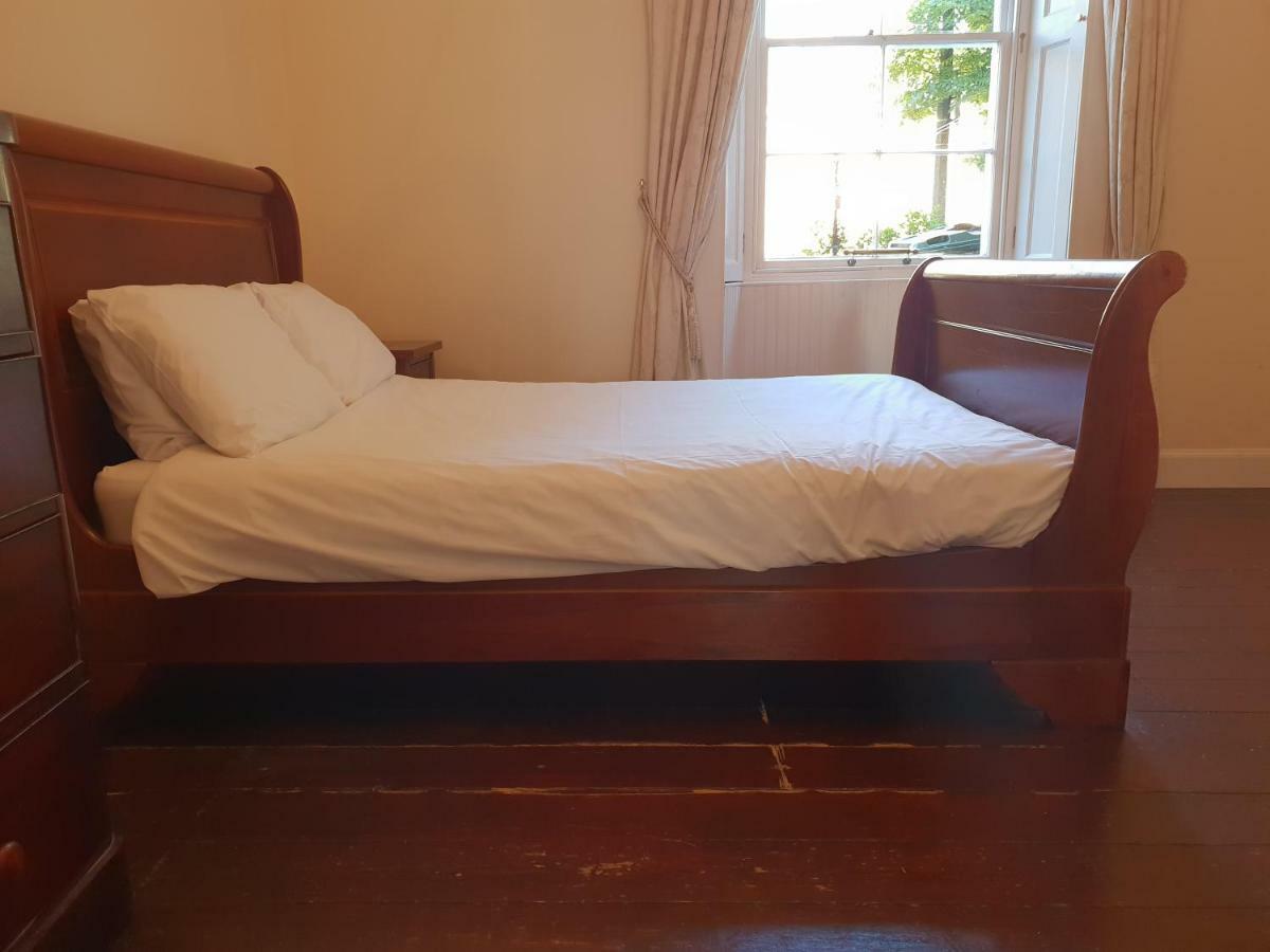 Beautiful One Bed Colony Flat In Stockbridge, *