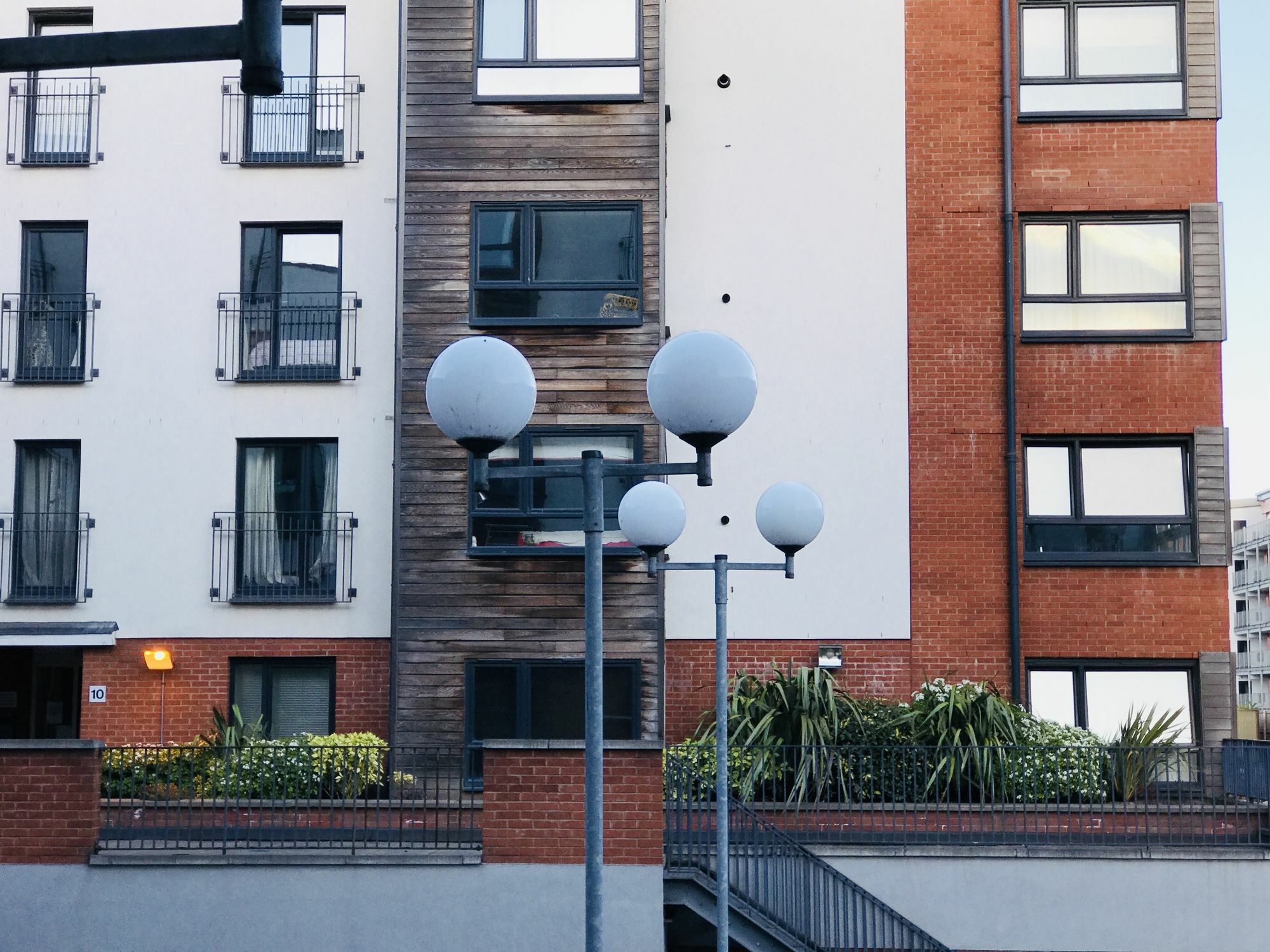 Apartment Two Bed Two Toilet Free Parking *