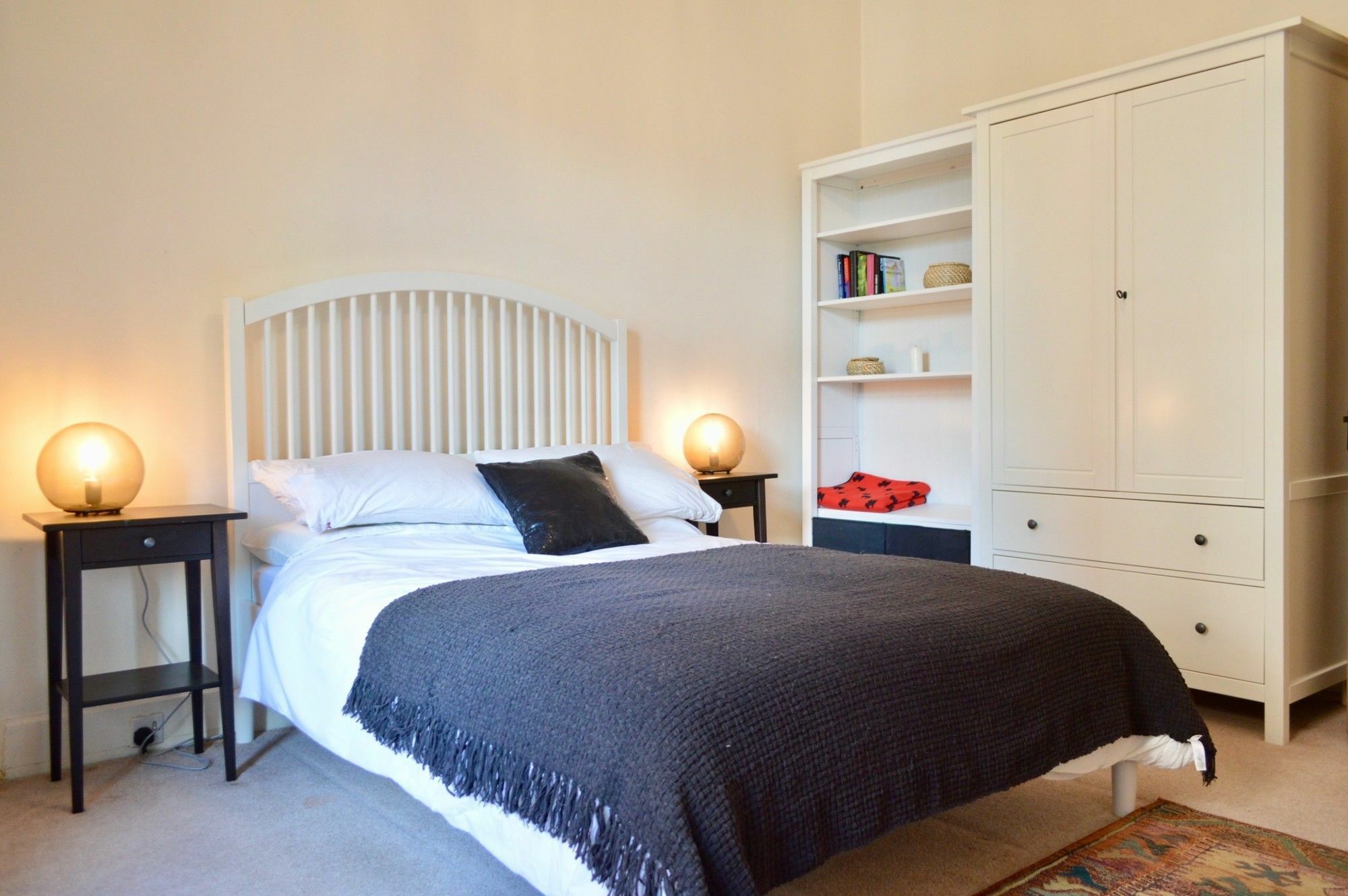 2 Bedroom Morningside Flat Sleeps 4 Edinburgh