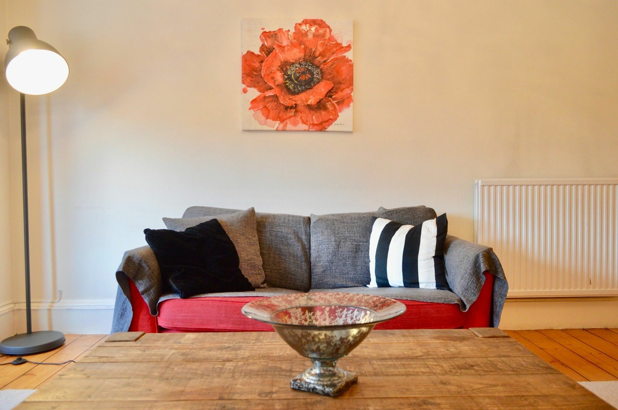 2 Bedroom Morningside Flat Sleeps 4 *