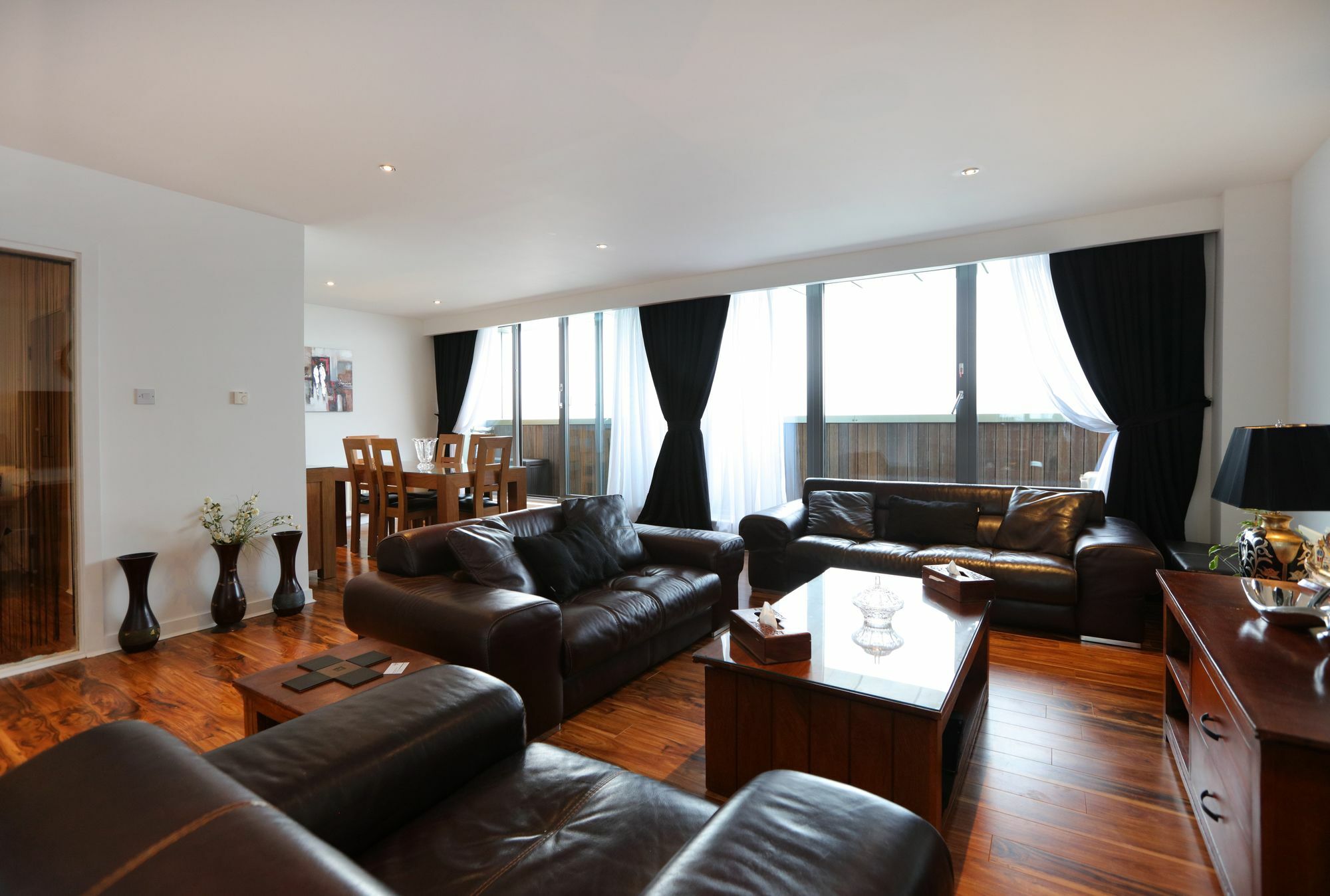 Waterfront Penthouse * Edinburgh