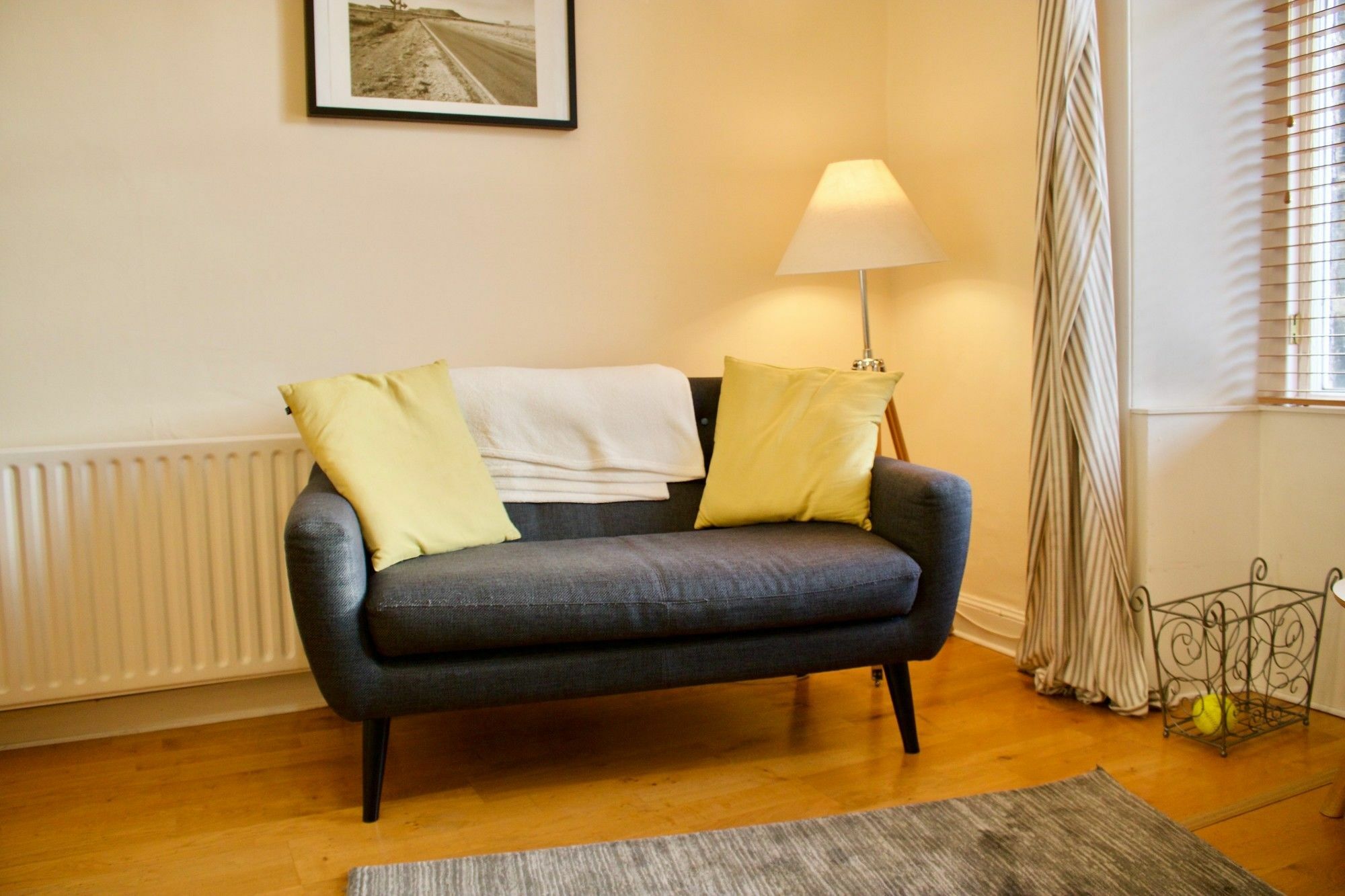 2 Bedroom Stockbridge Flat * Edinburgh