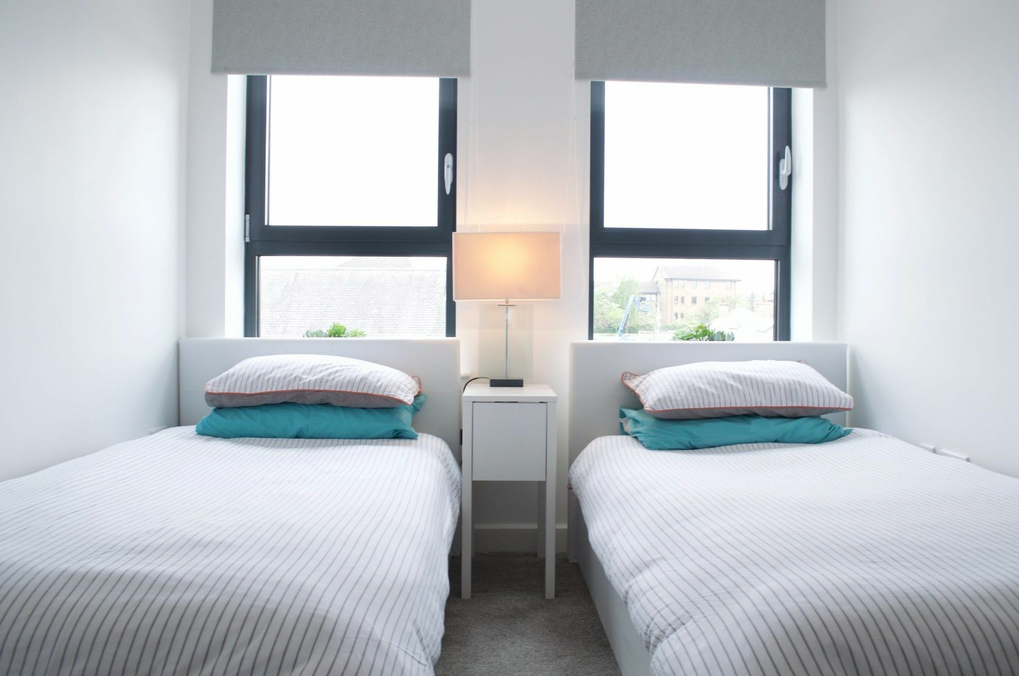 2 Bedroom With Free Parking Apartment
