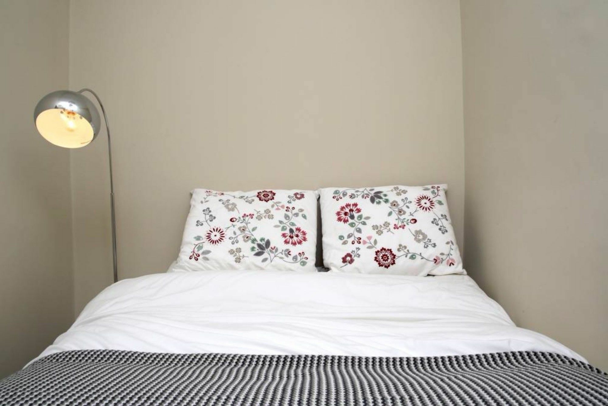 Apartment New Town Flat 10 Mins From Princes Street EDI