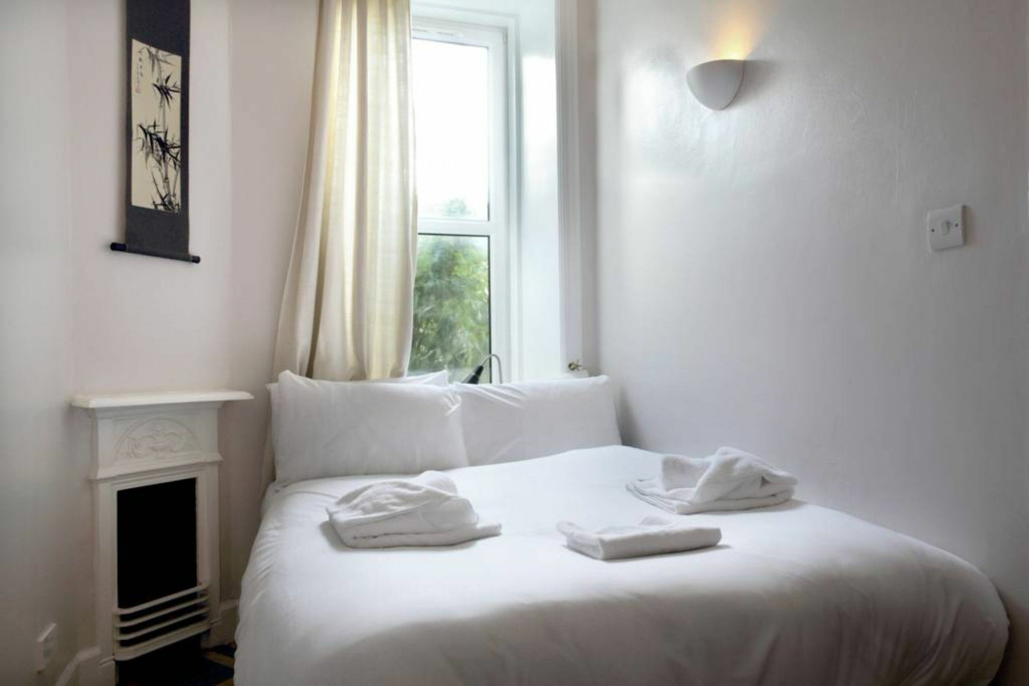2 Bedroom Flat With Garden