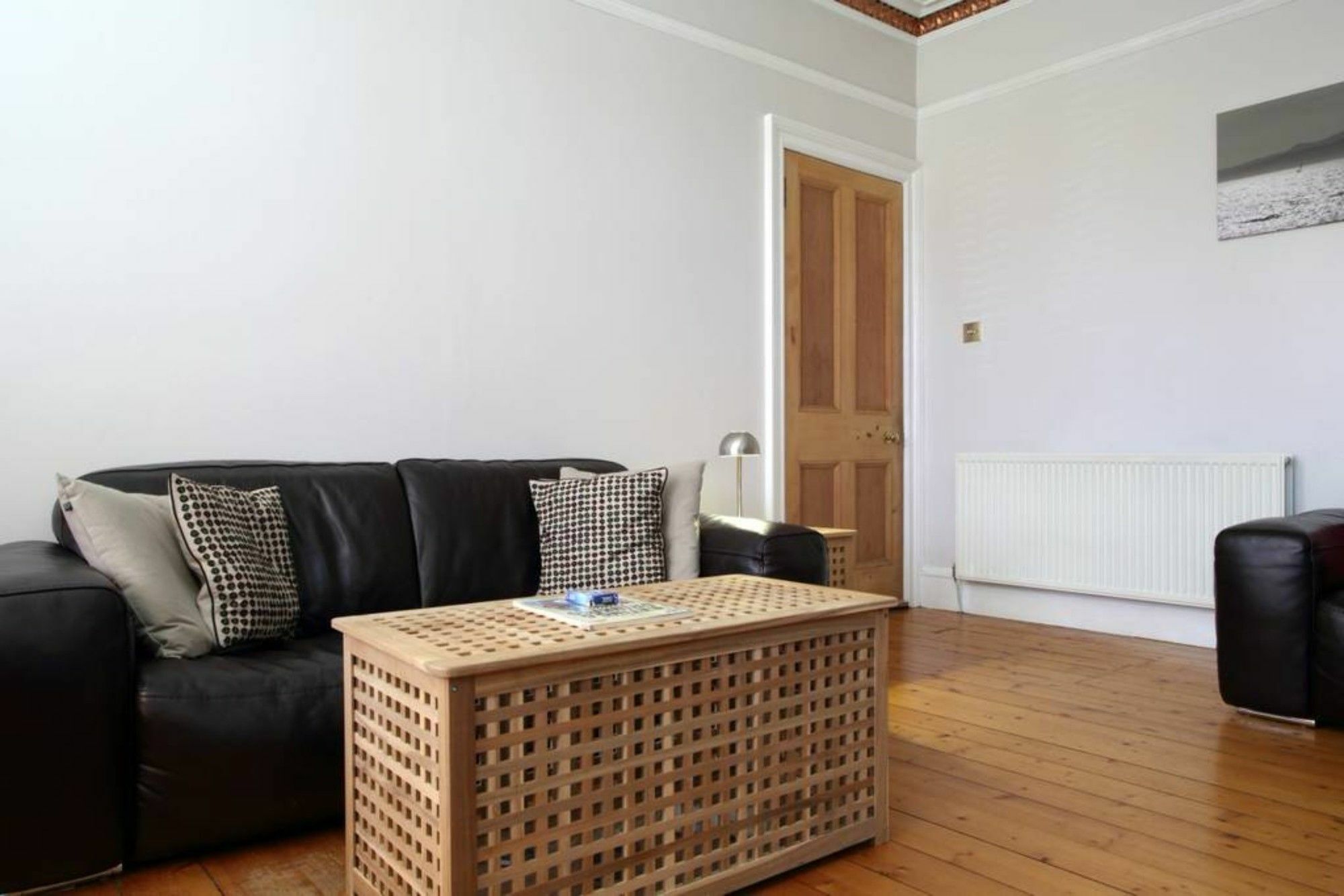 2 Bedroom Flat With Garden Apartment Edinburgh
