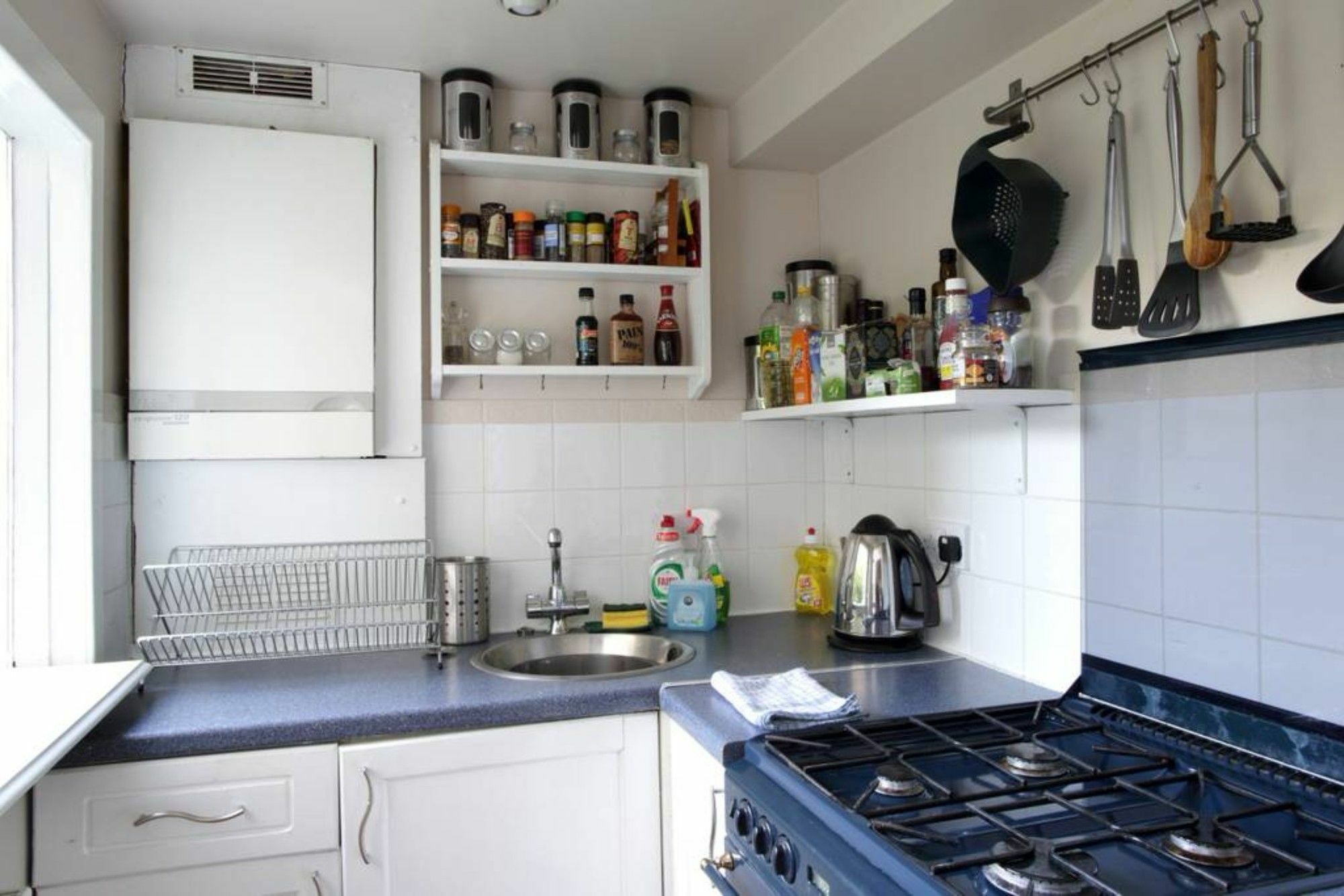 Apartment 2 Bedroom Flat With Garden *