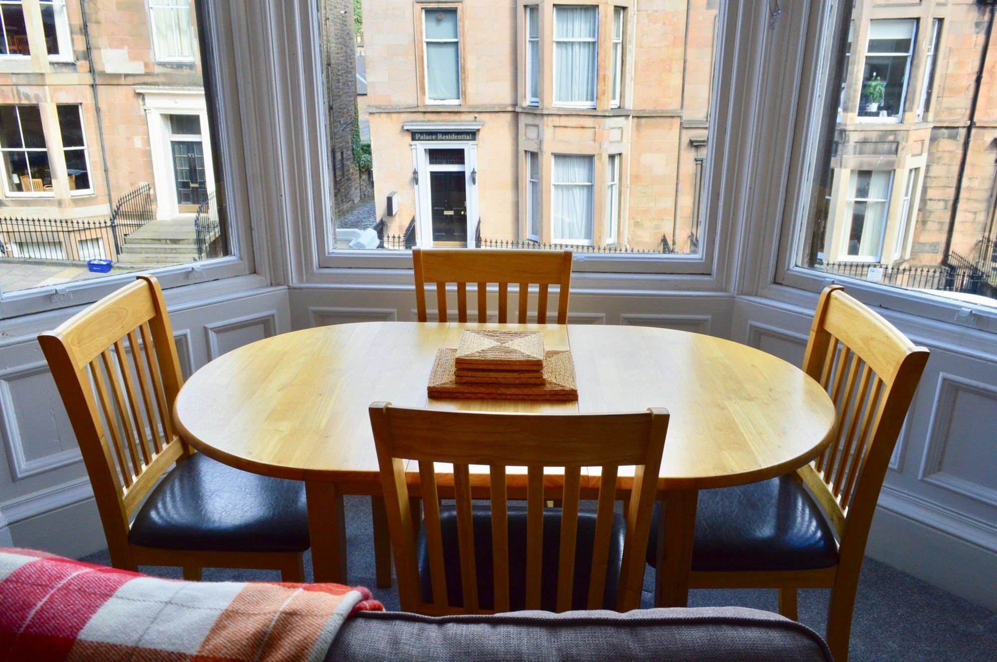 Apartment Spacious 3 Bedroom West End Flat Edinburgh