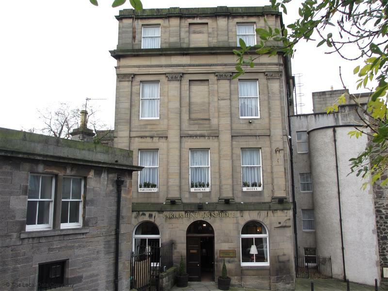 The Parliament House 3*