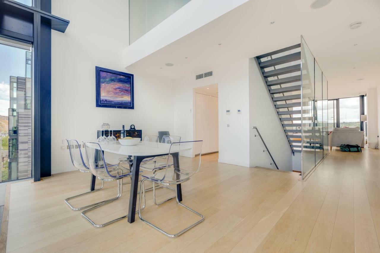 Stunning Quartermile Penthouse Apartment Edinburgh