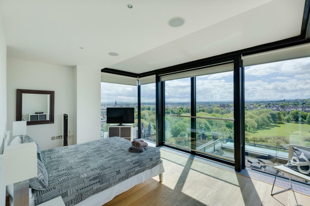 Apartment Stunning Quartermile Penthouse *