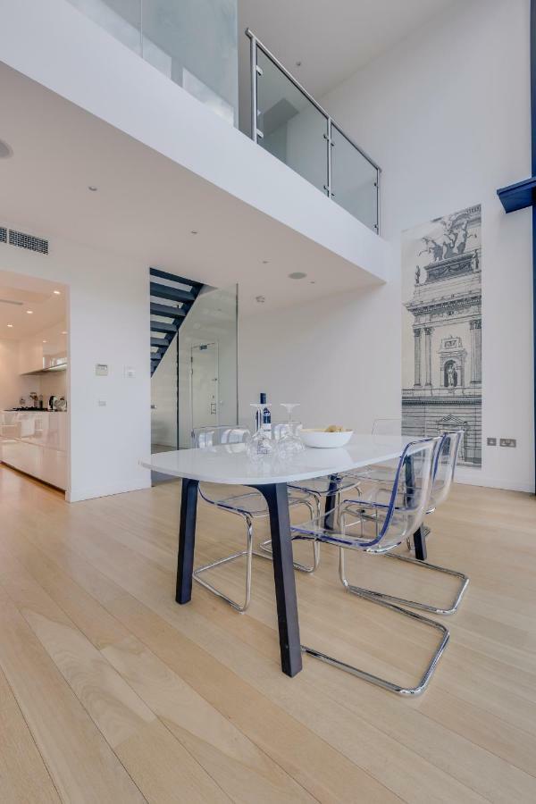 Stunning Quartermile Penthouse Apartment Edinburgh