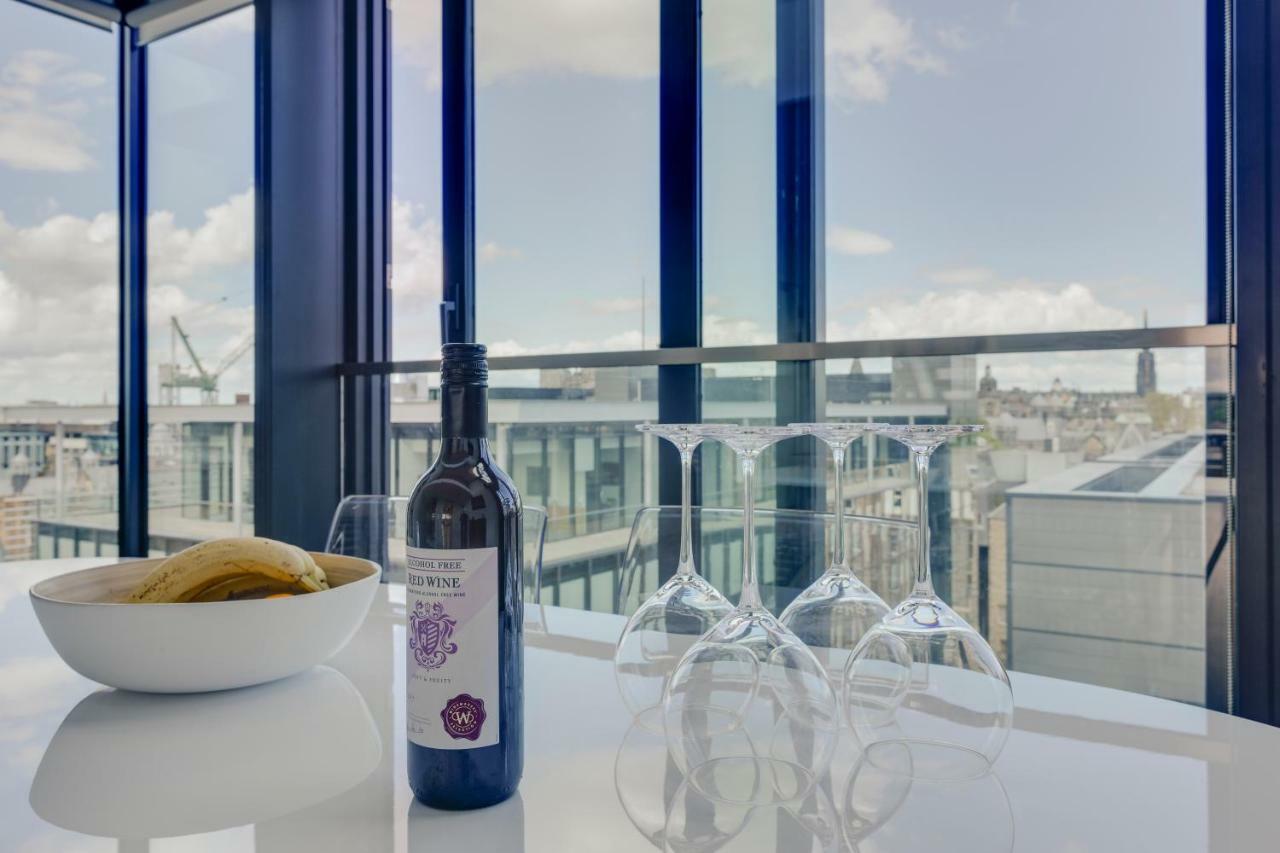 Stunning Quartermile Penthouse Apartment *