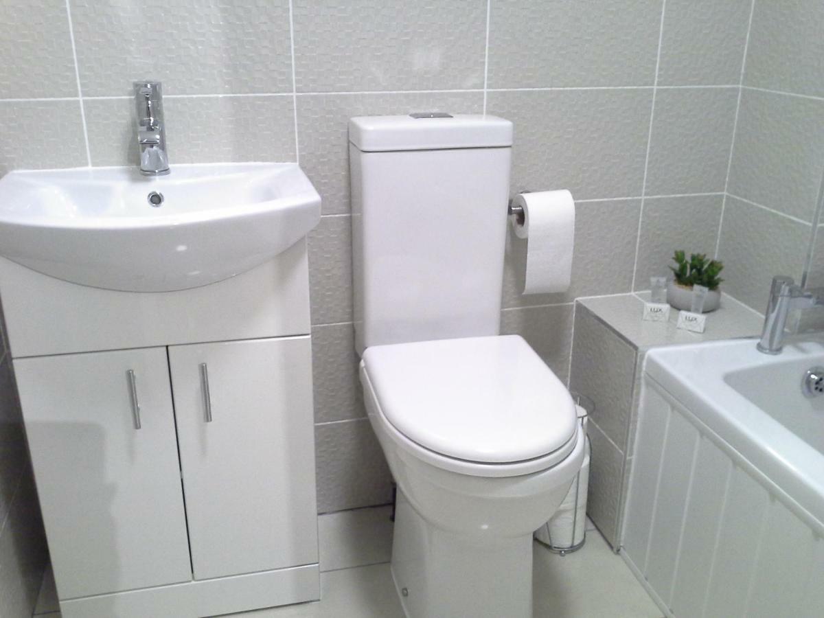 Modern Leith Apartment. Apartment Edinburgh