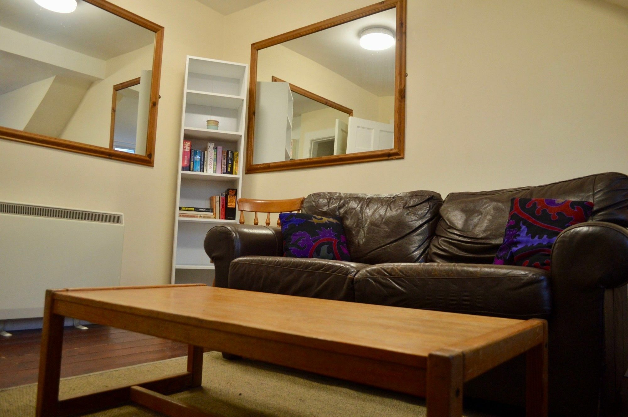 Apartment 1 Bedroom Sleeps 2