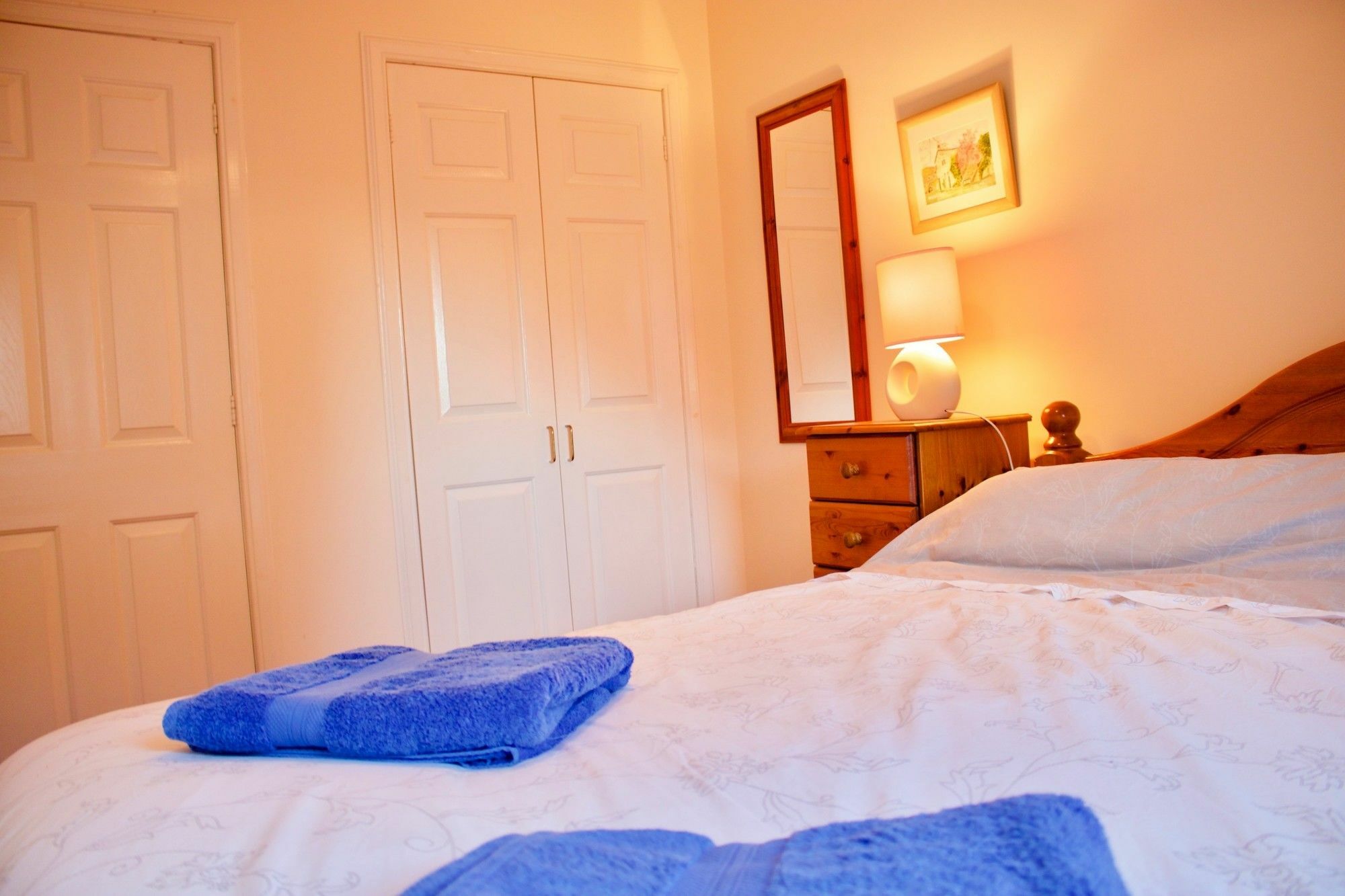 2 Bedroom In Stockbridge Apartment
