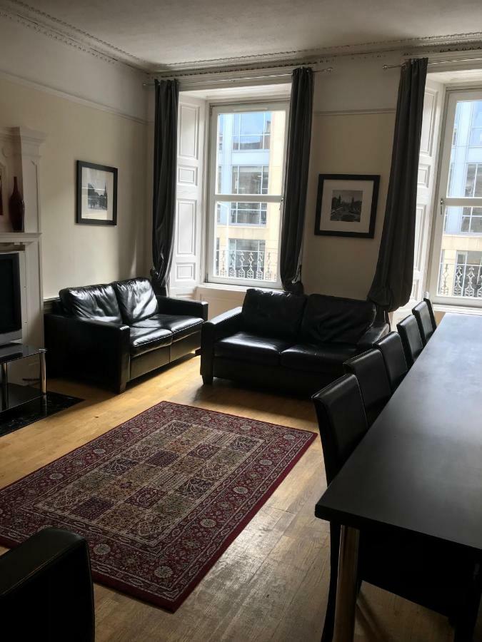 Apartment Central Sleeps Upto 16 People Edinburgh
