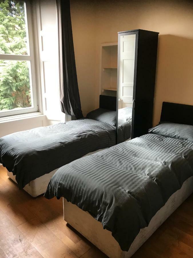 Central Sleeps Upto 16 People Apartment *