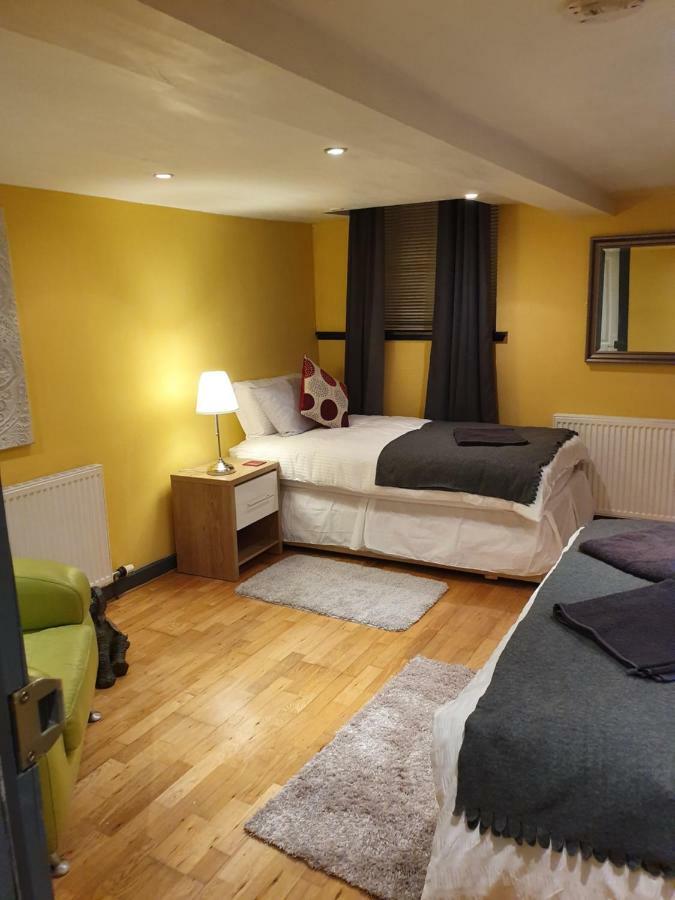 4 Braefoot Terrace * Edinburgh