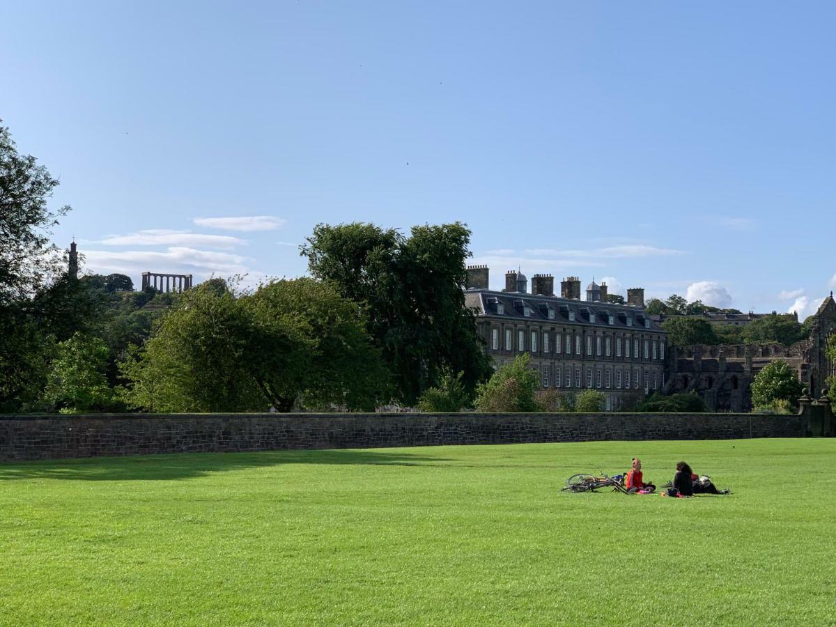 Apartment Spring Gardens Edinburgh