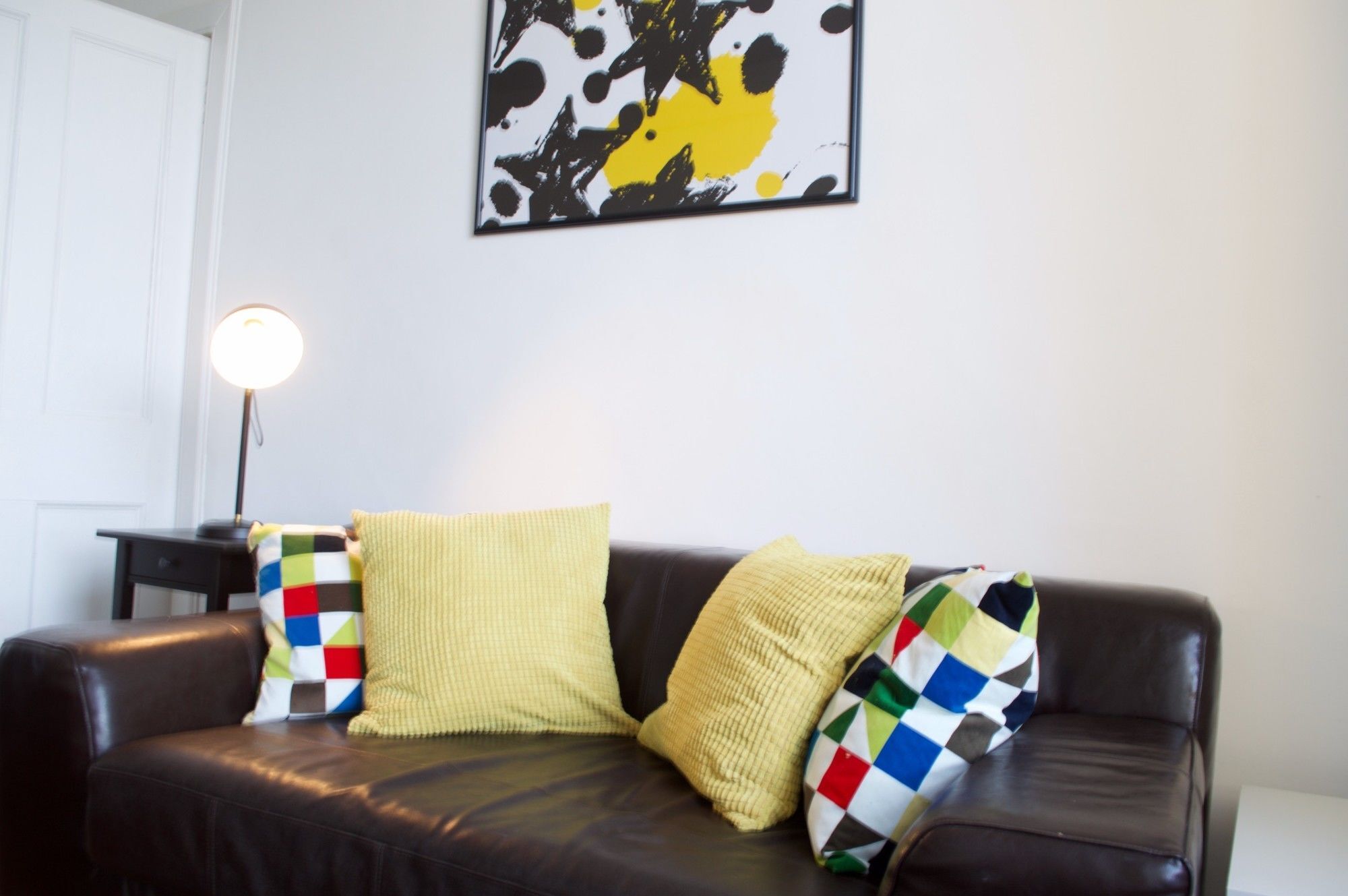 2 Bedroom Flat Near Centre *