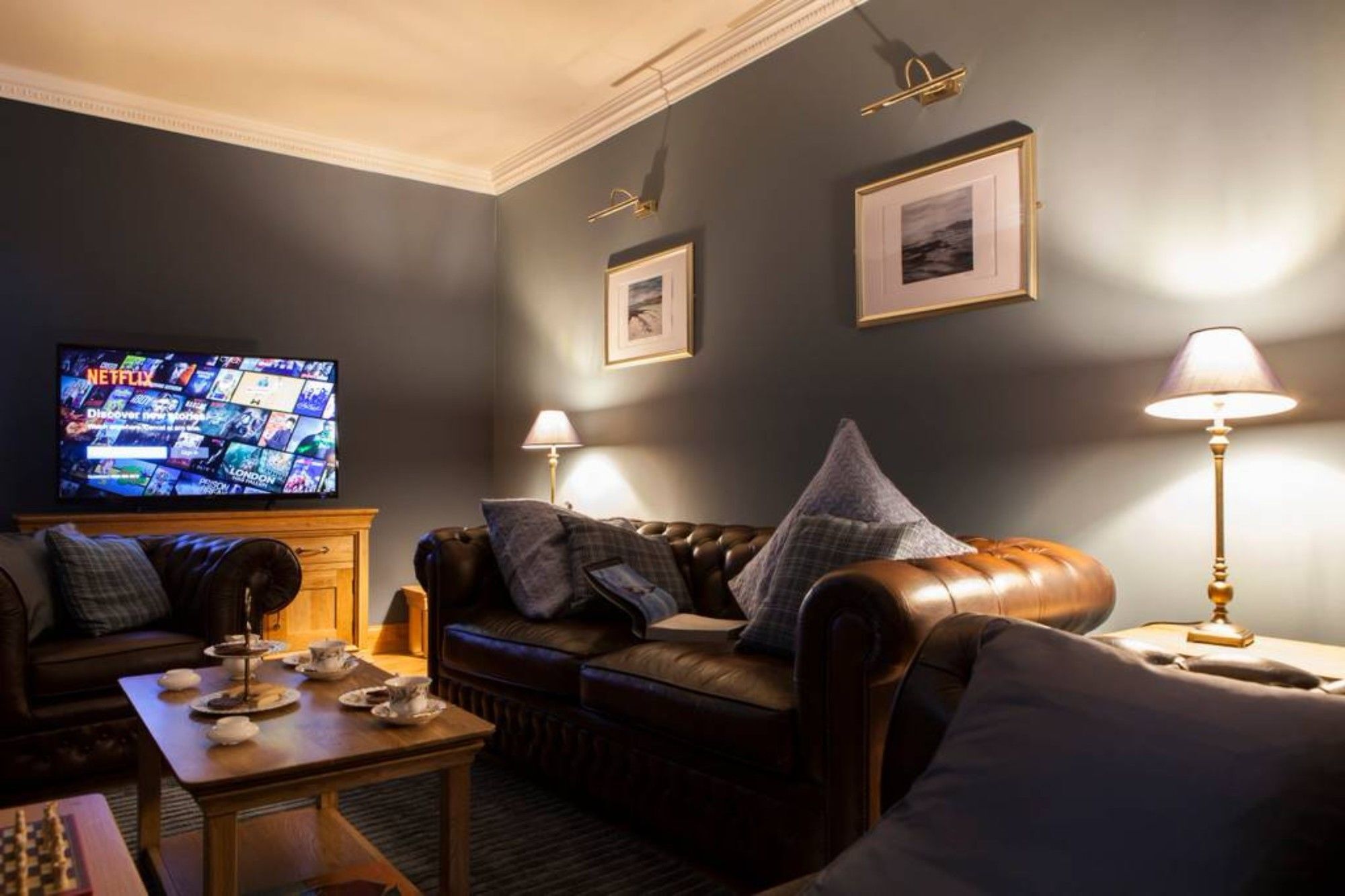 2 Bedroom Centre Duplex Apartment Edinburgh