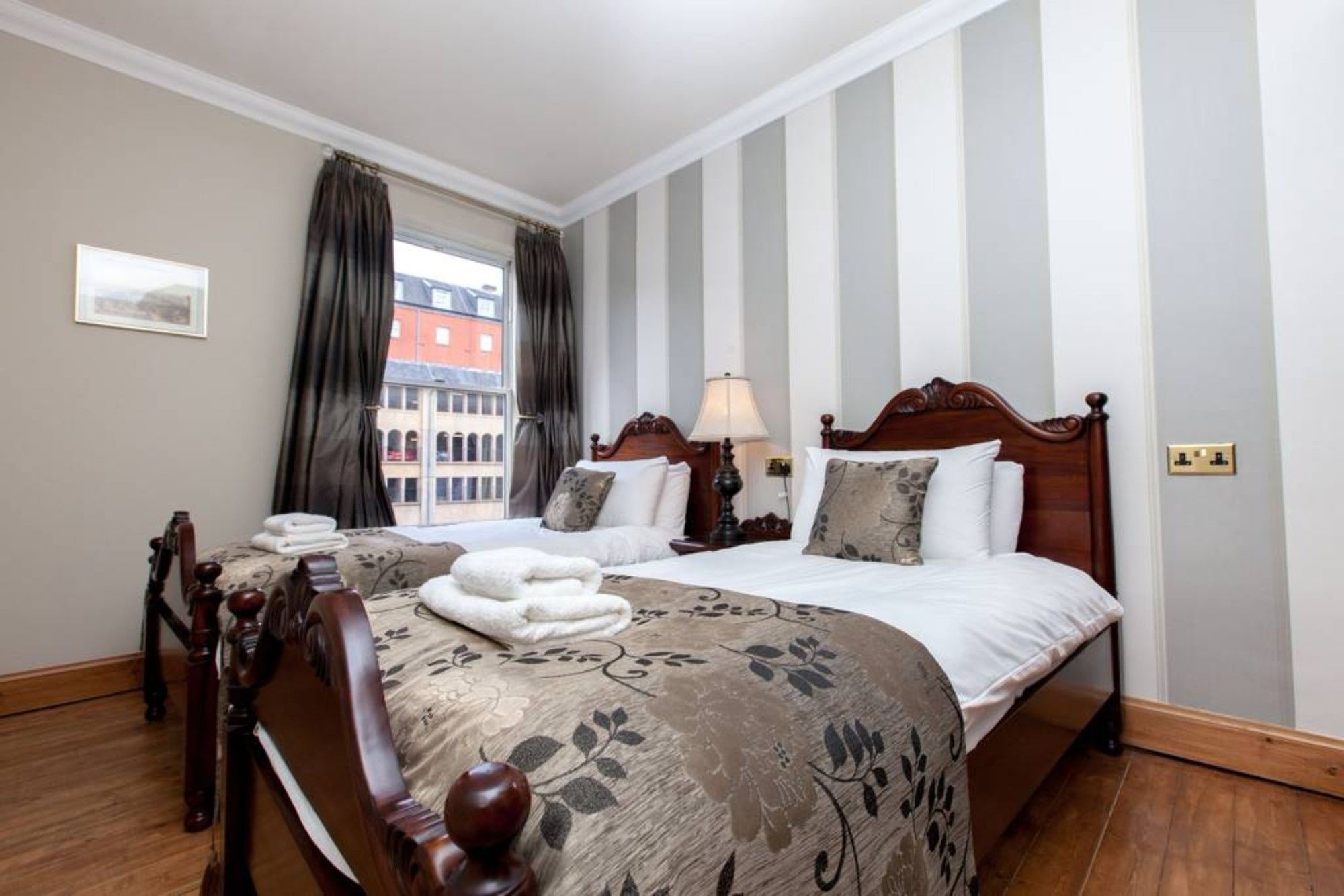 2 Bedroom Centre Duplex *