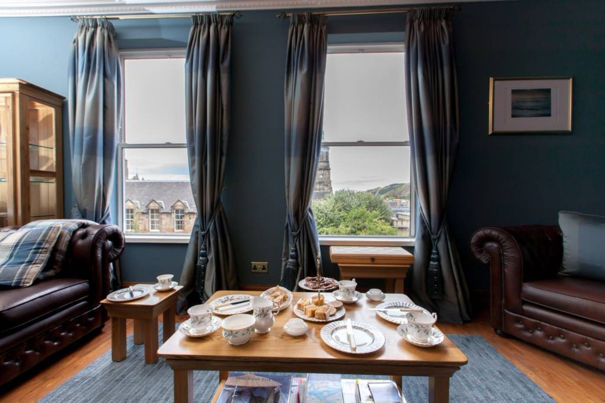 2 Bedroom Centre Duplex Edinburgh