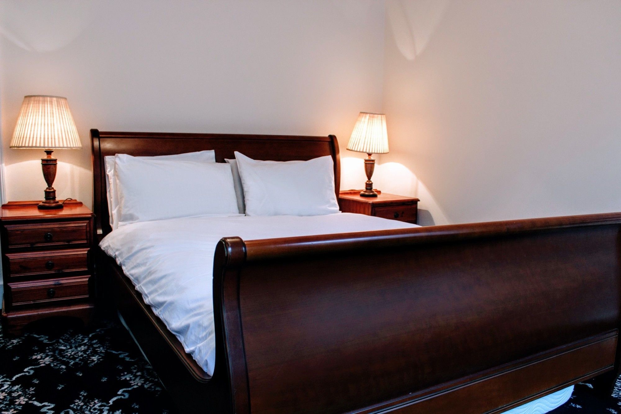 3 Bedroom On The Royal Mile *
