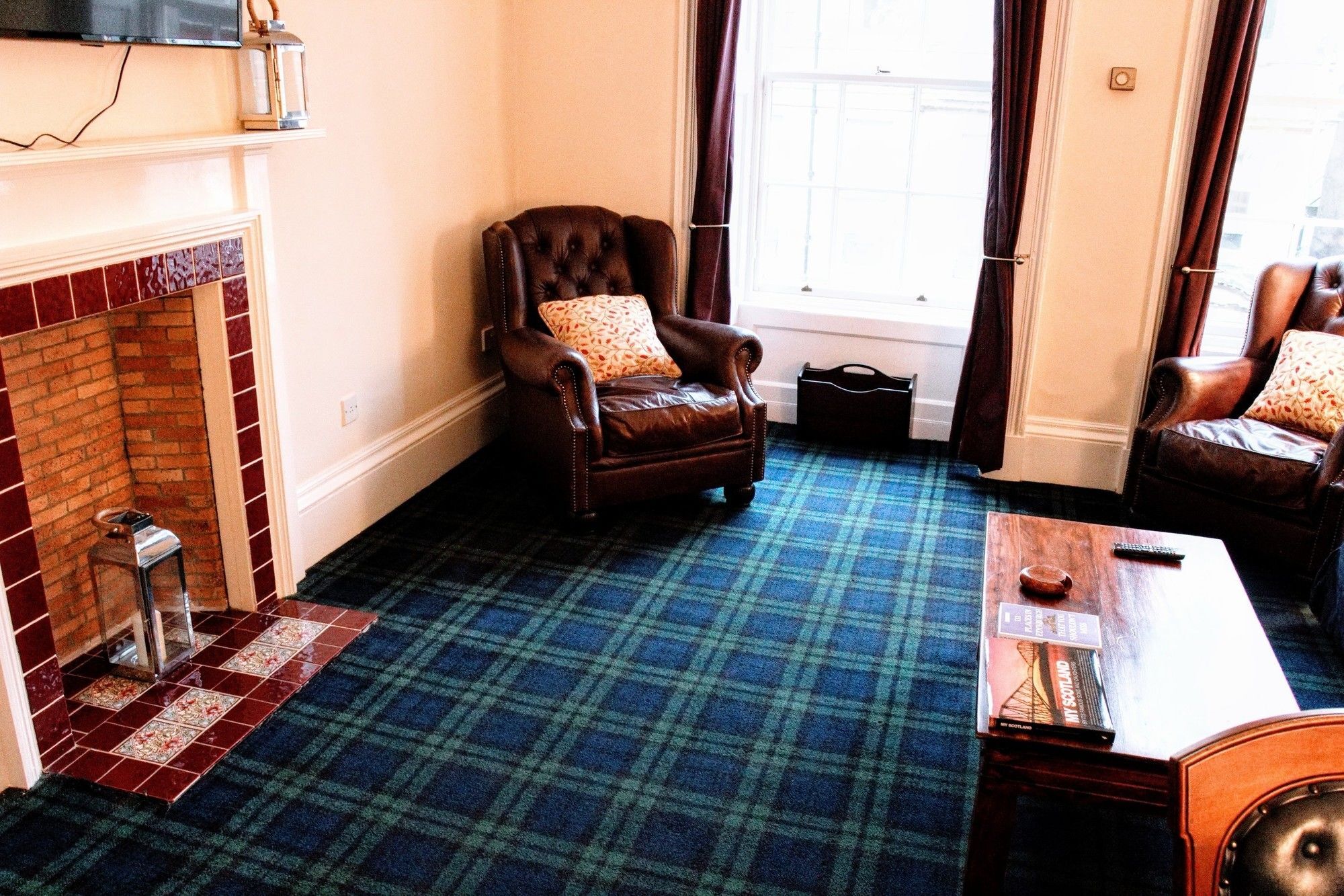 3 Bedroom On The Royal Mile *