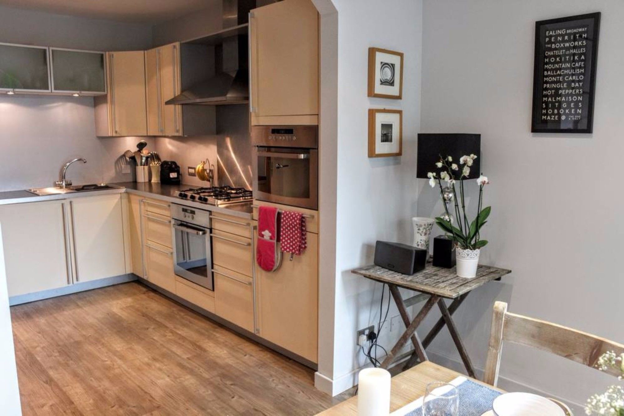 2 Bedroom With Sea View Sleeps 4 Apartment Edinburgh