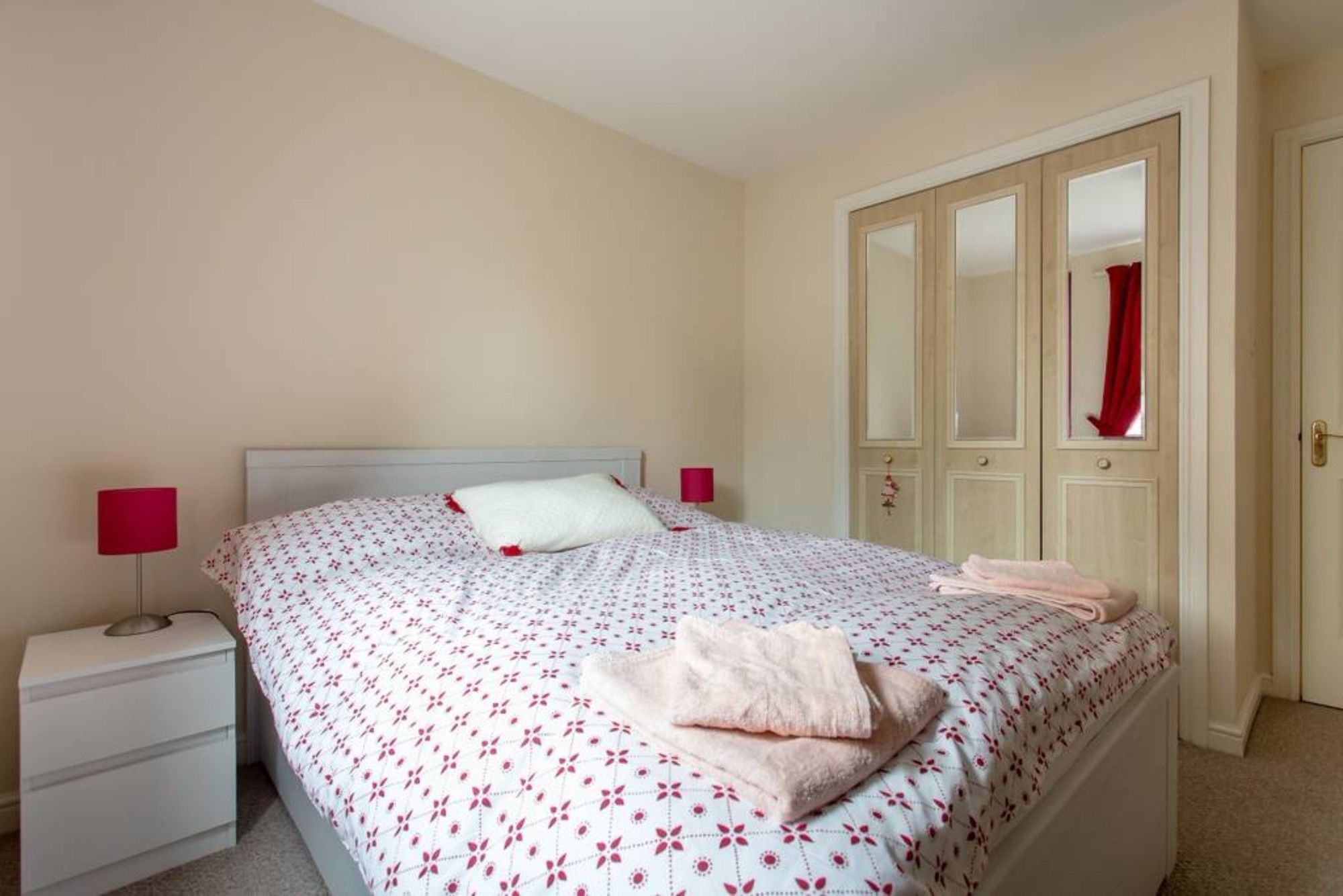 2 Bedroom Near Centre Edinburgh