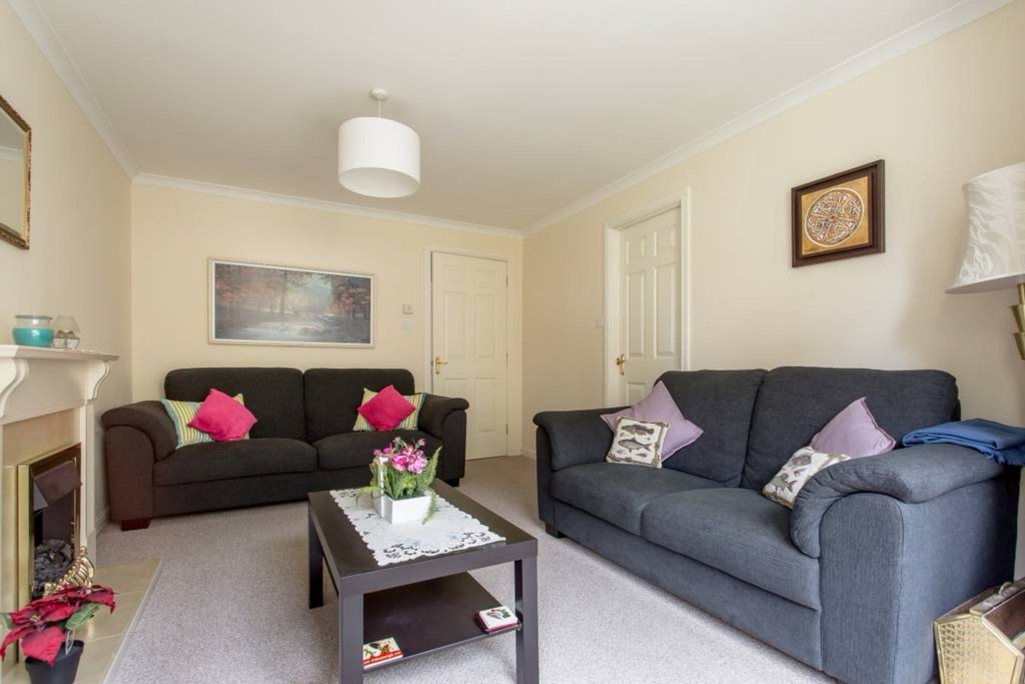 2 Bedroom Near Centre *
