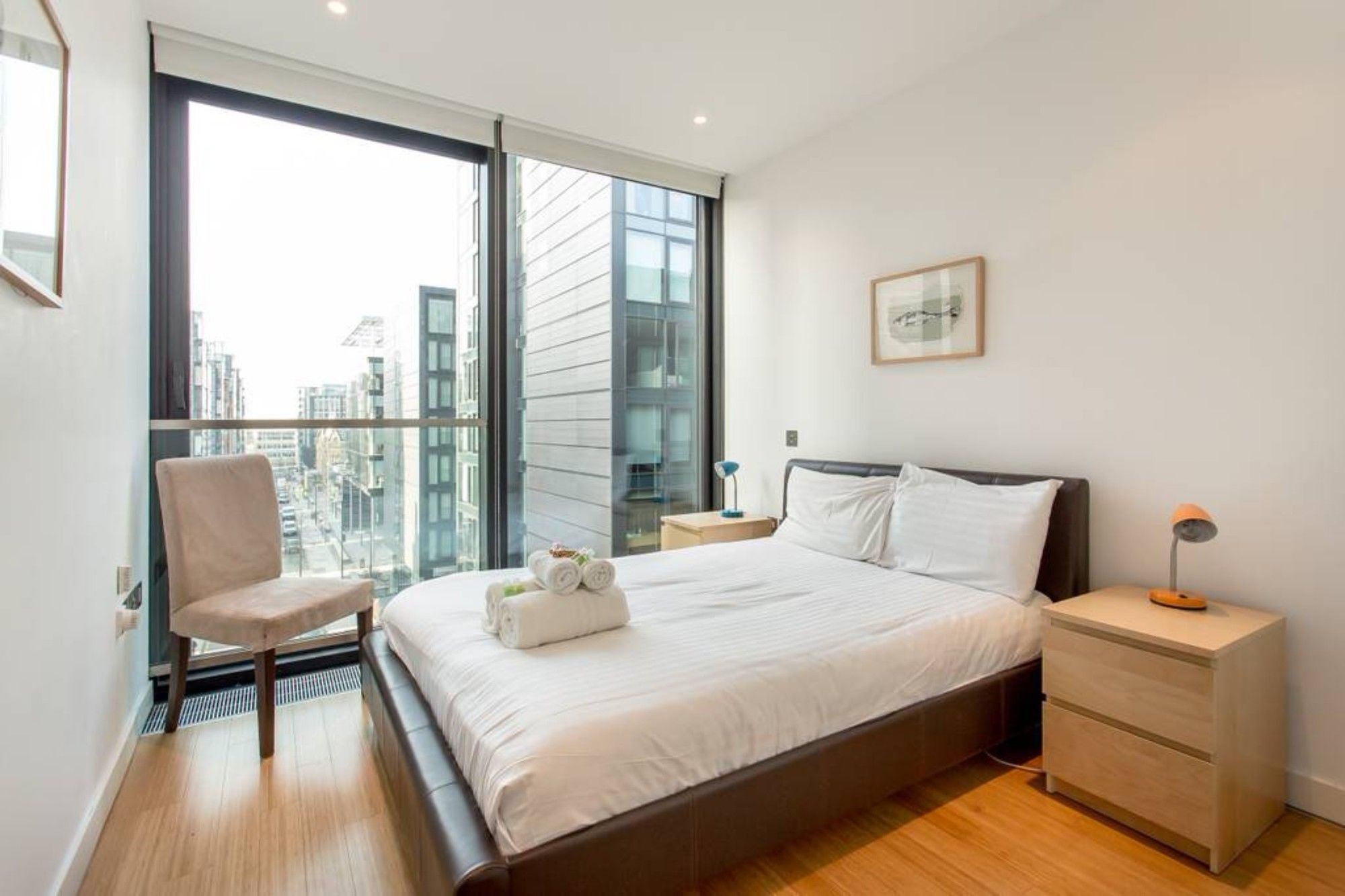 Luxury 2 Bedroom Quartermile Apartment *