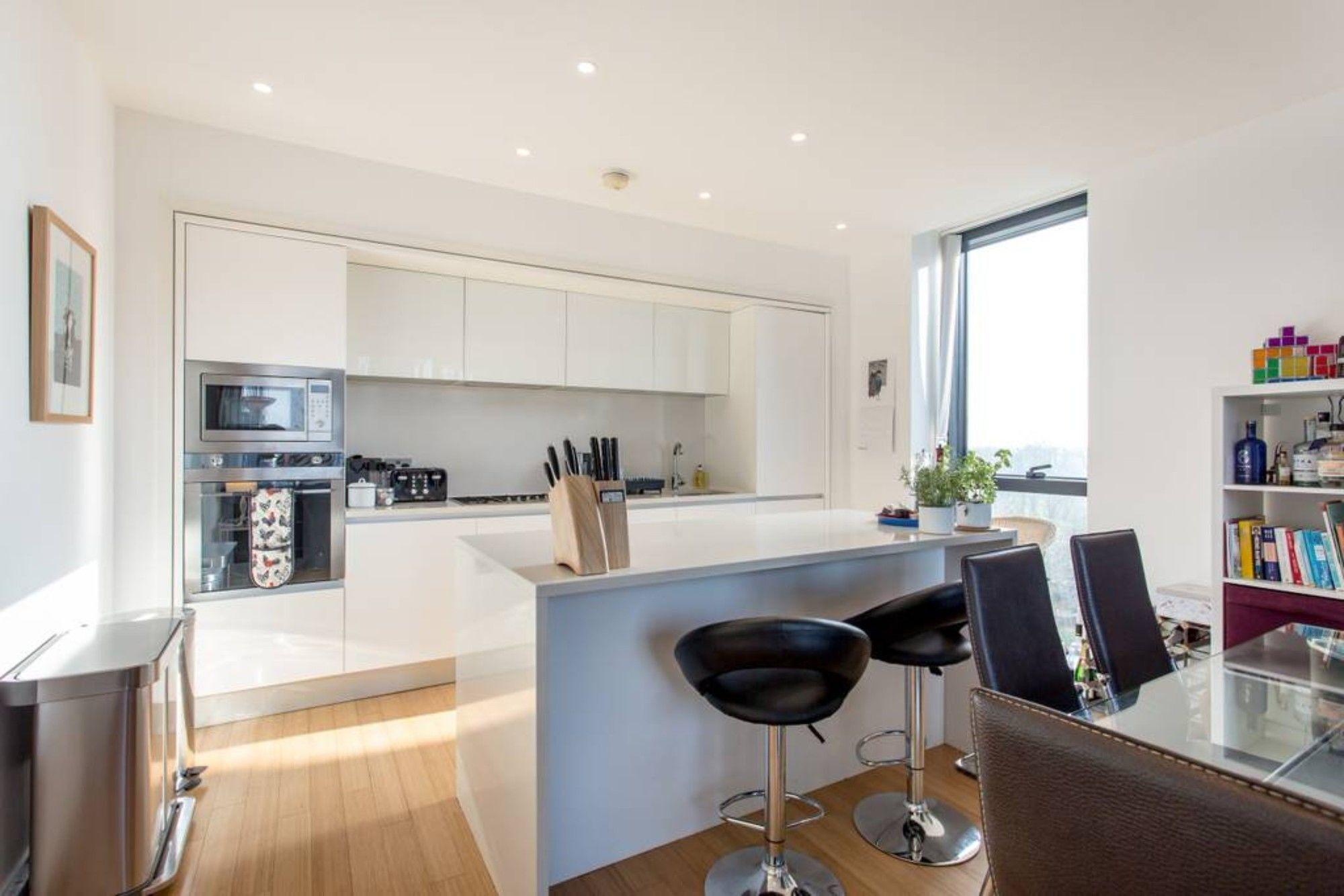 Apartment Luxury 2 Bedroom Quartermile *