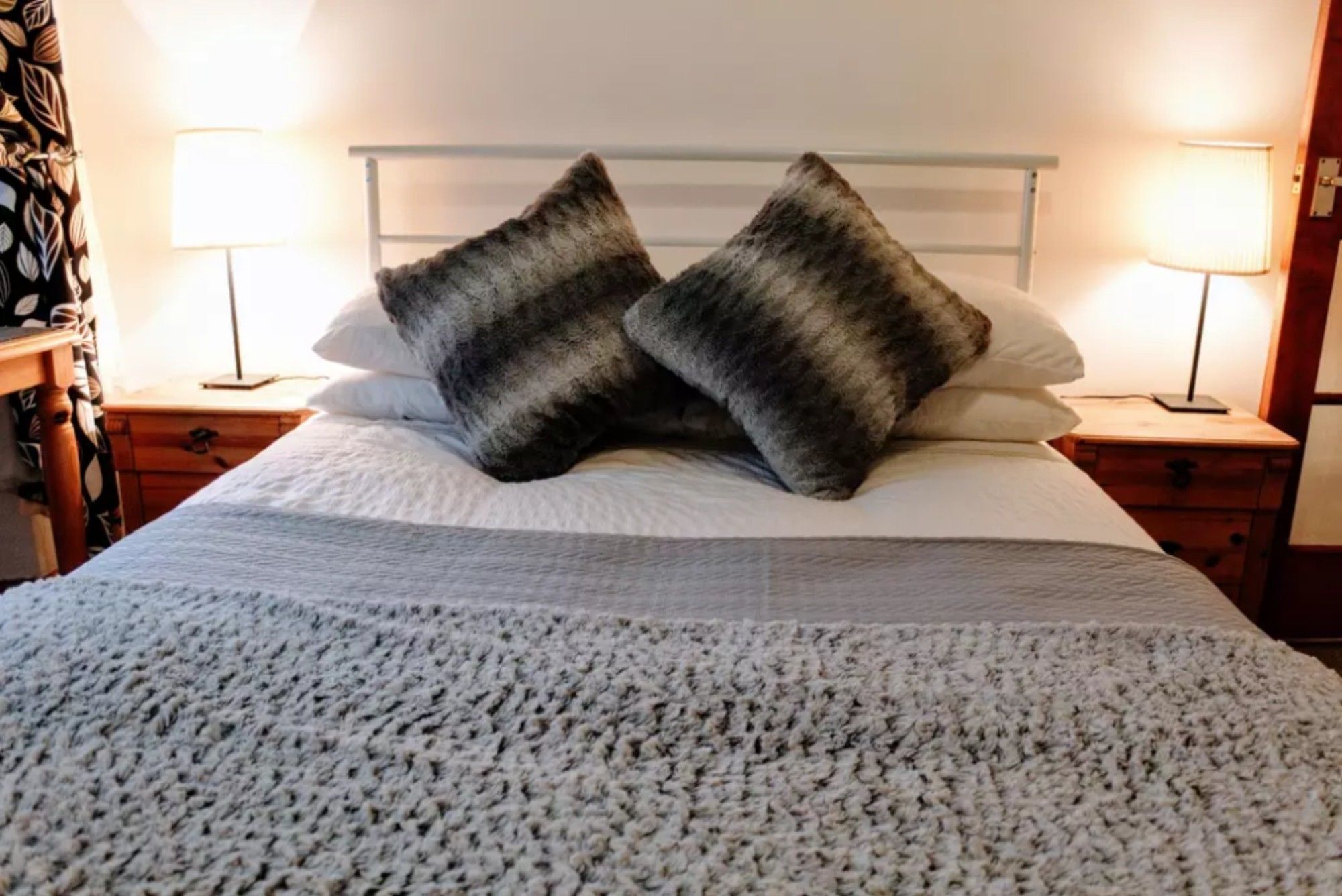 1 Bedroom Near The Old Town *