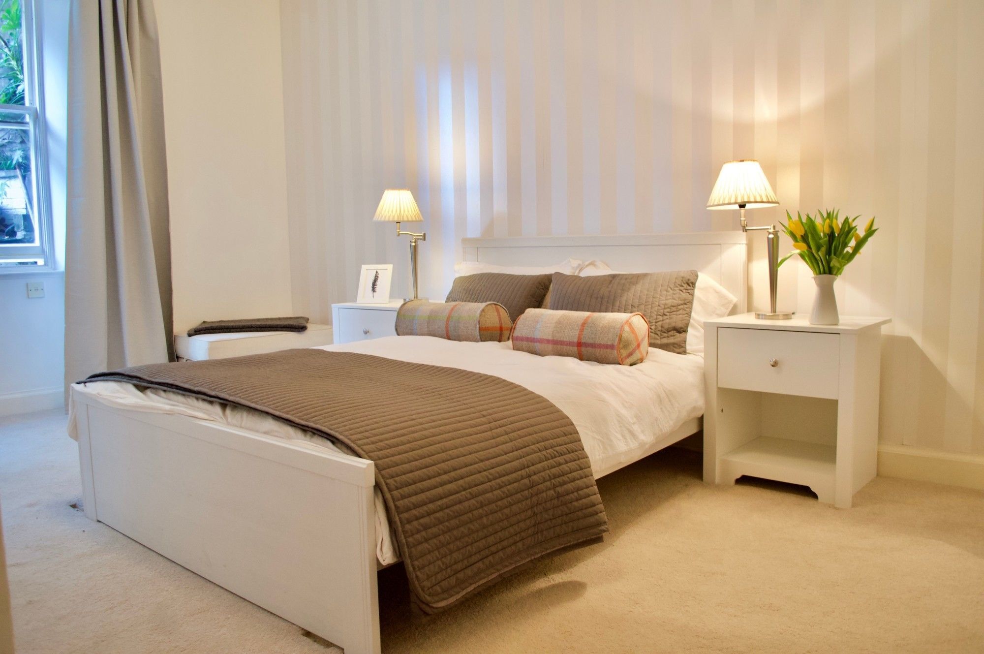 2 Bedroom Garden Flat In Bruntsfield Apartment